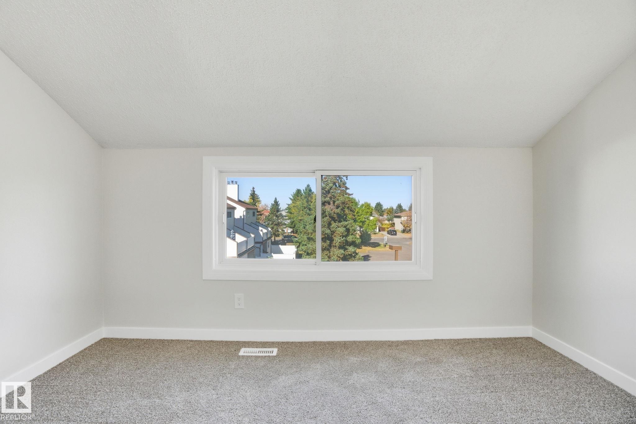 71 Lancaster Terrace Nw, Edmonton, AB