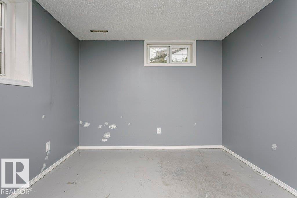 5807 52 Avenue, Redwater, AB