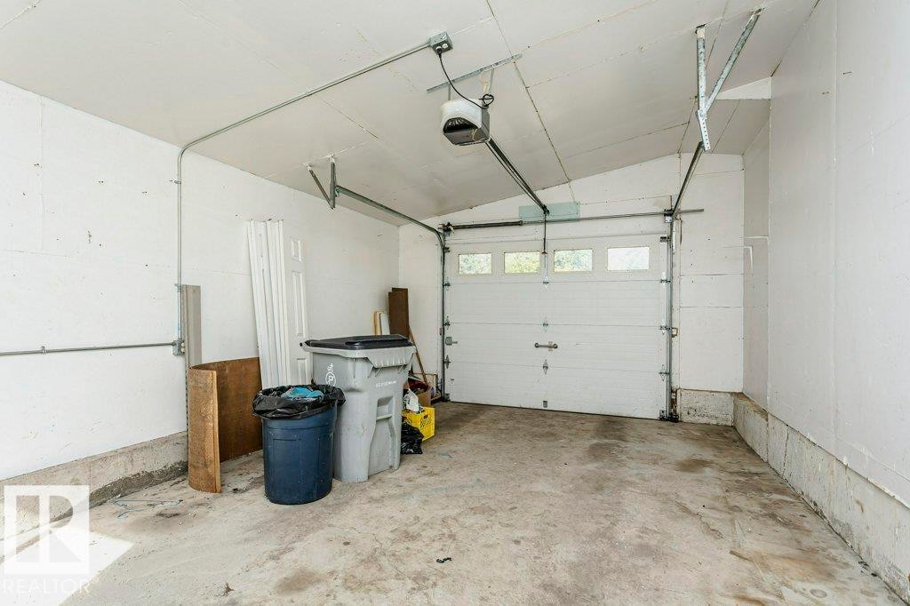 5807 52 Avenue, Redwater, AB