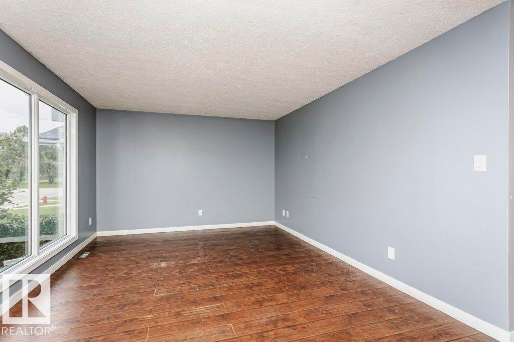 5807 52 Avenue, Redwater, AB