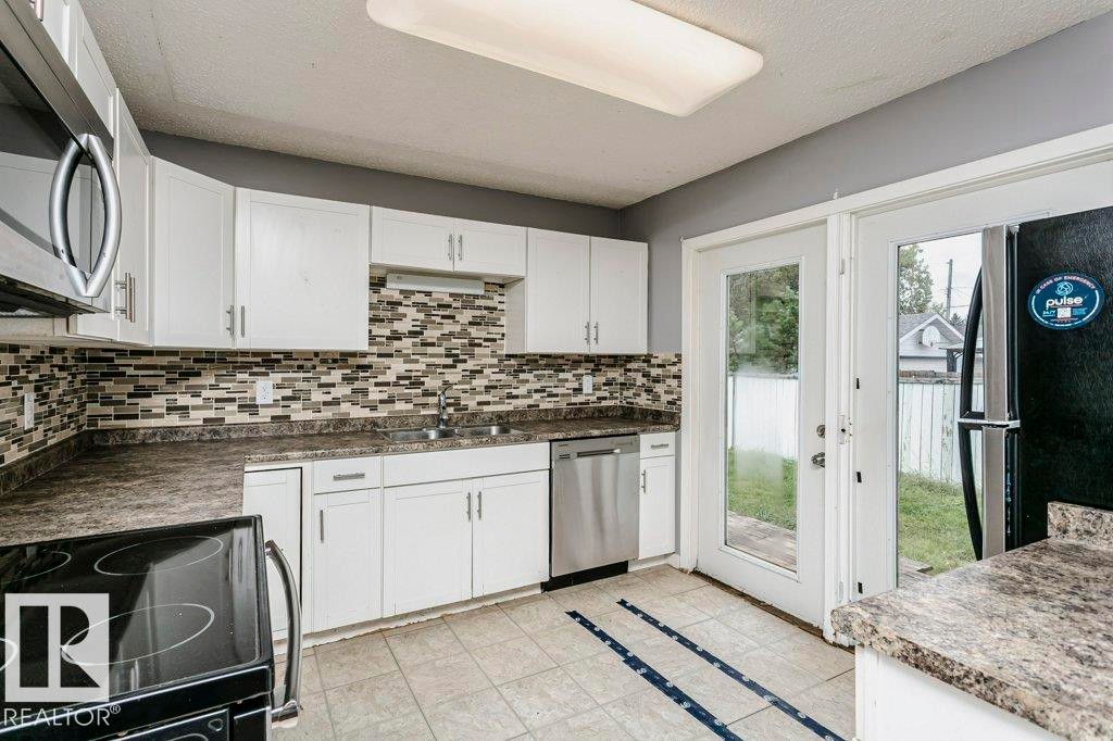 5807 52 Avenue, Redwater, AB