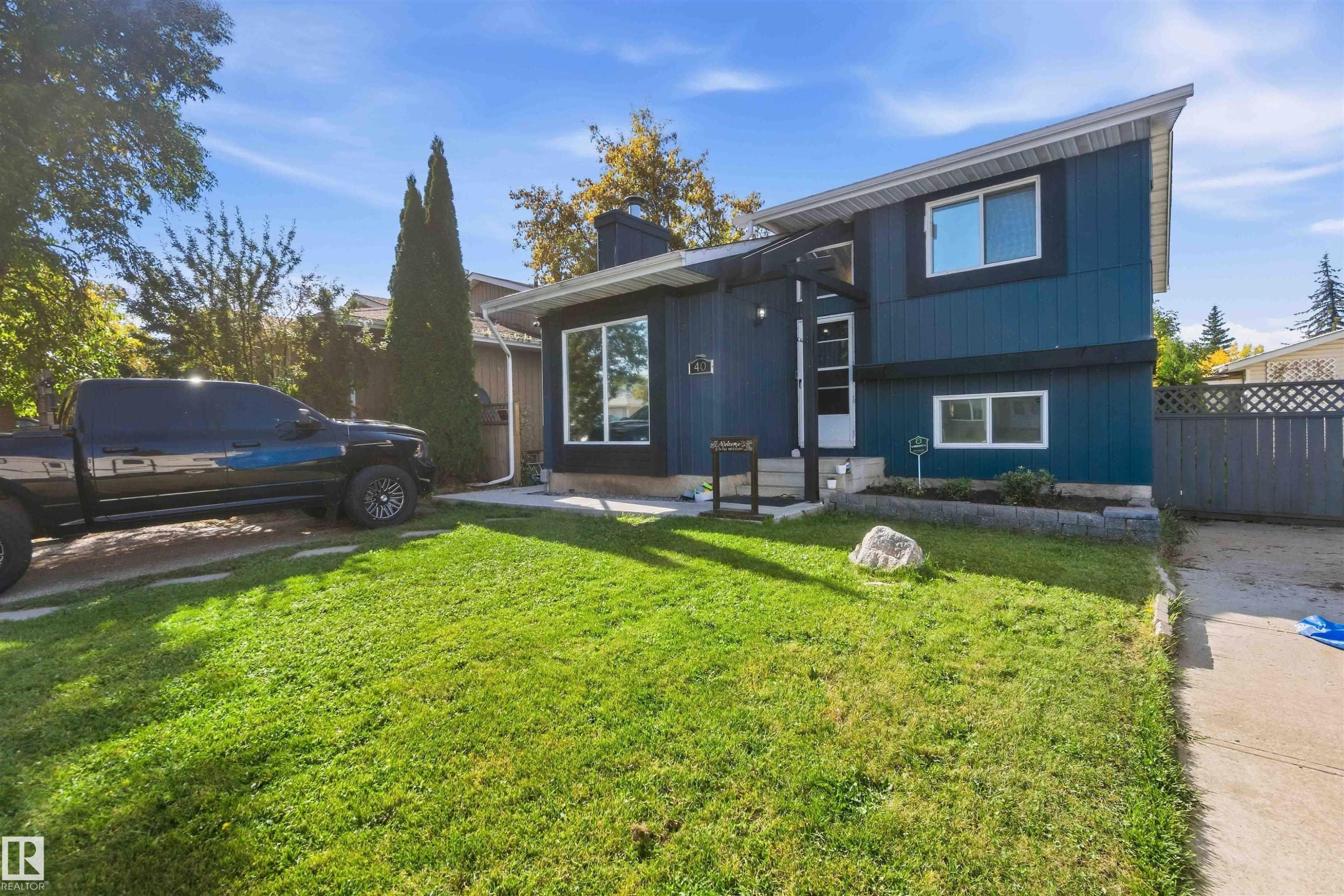 40 Greenwood Drive, Spruce Grove, AB