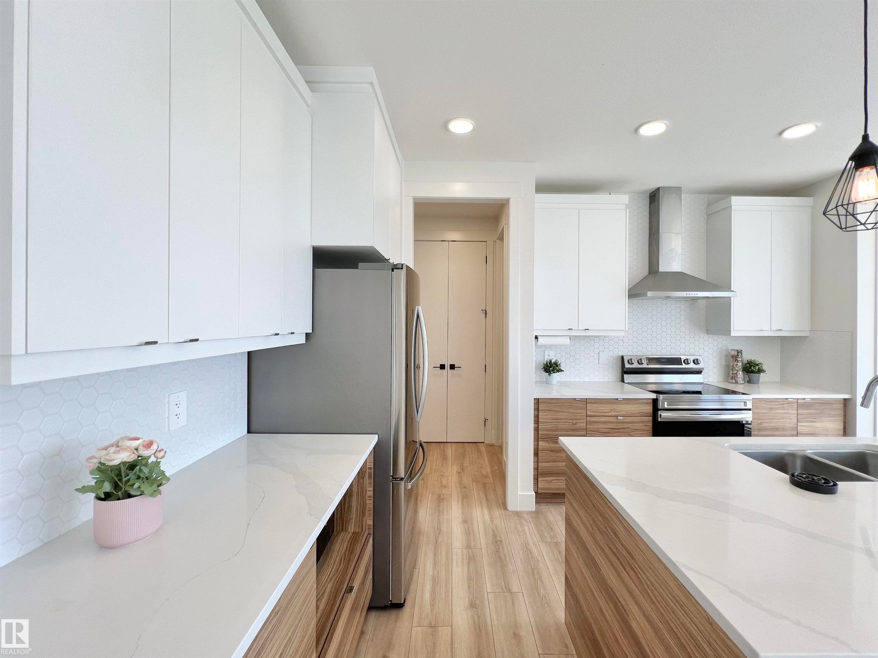 6045 King Landing Landing Sw, Edmonton, AB