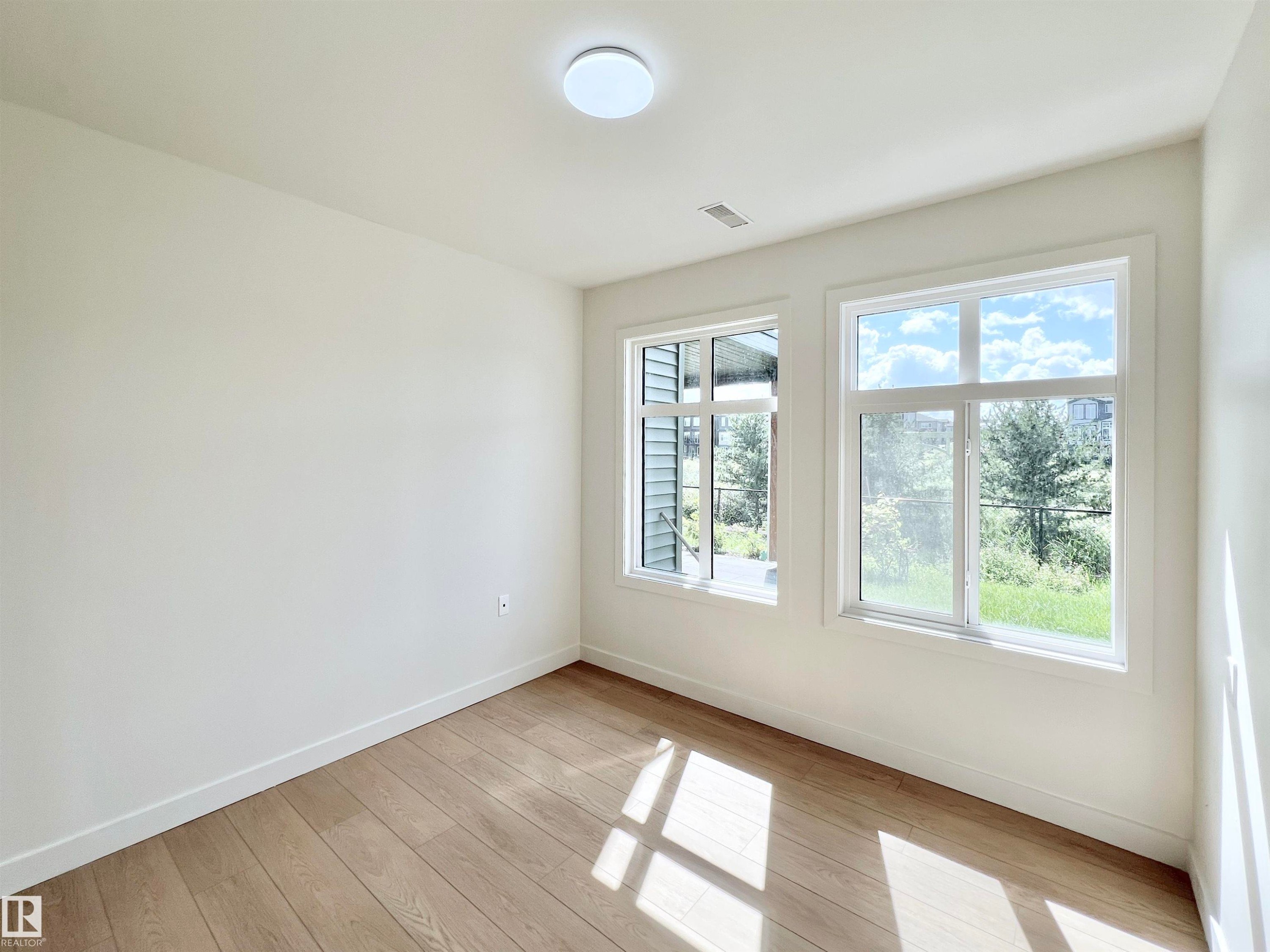 6045 King Landing Landing Sw, Edmonton, AB