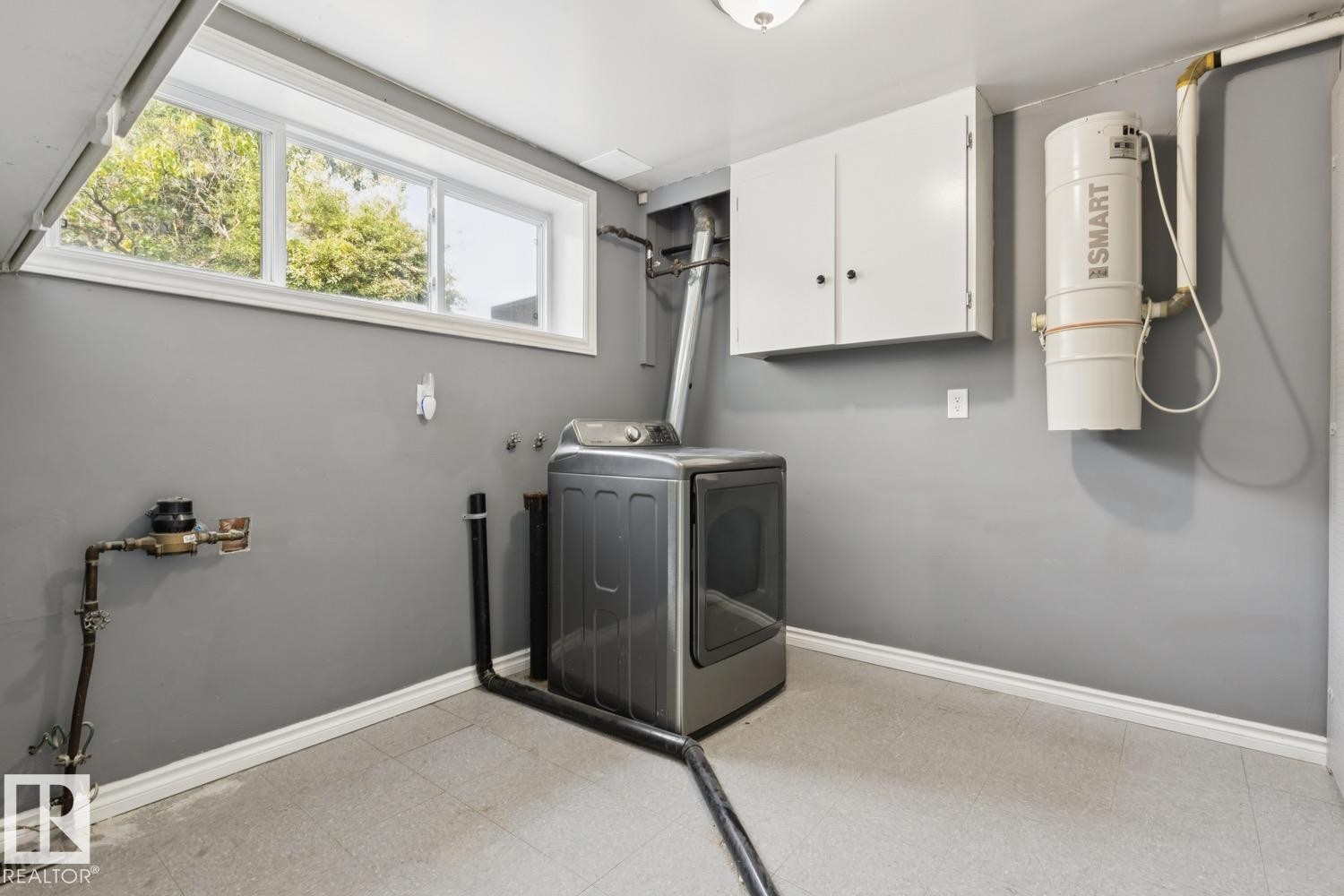 9312 151 Avenue Nw, Edmonton, AB