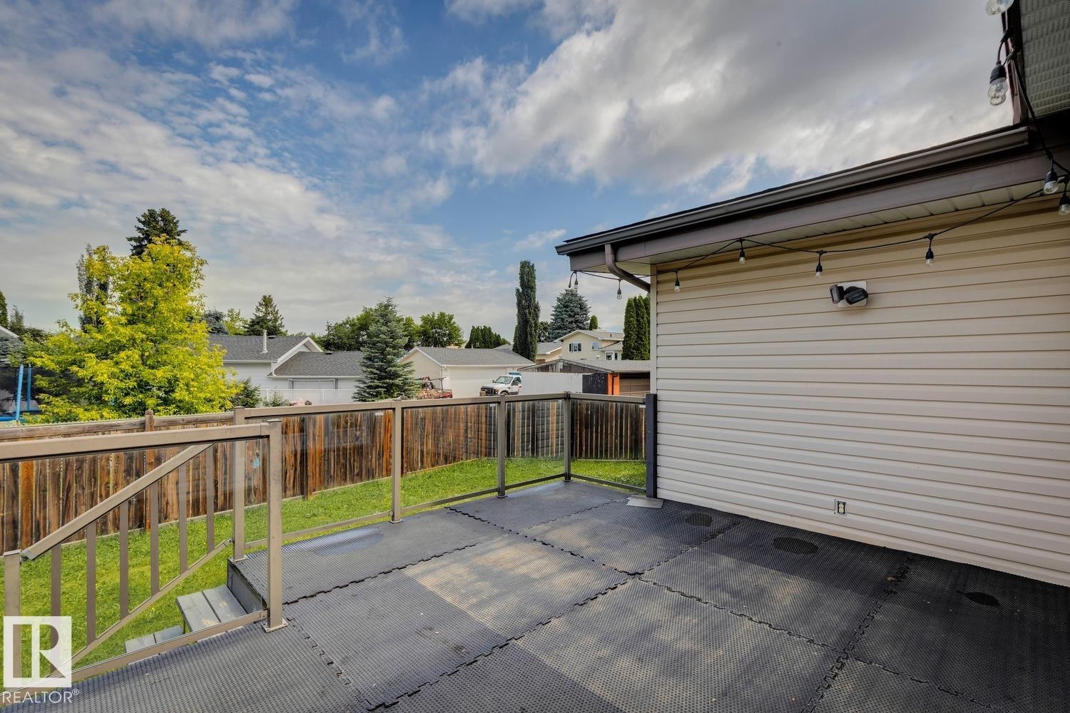 9312 151 Avenue Nw, Edmonton, AB