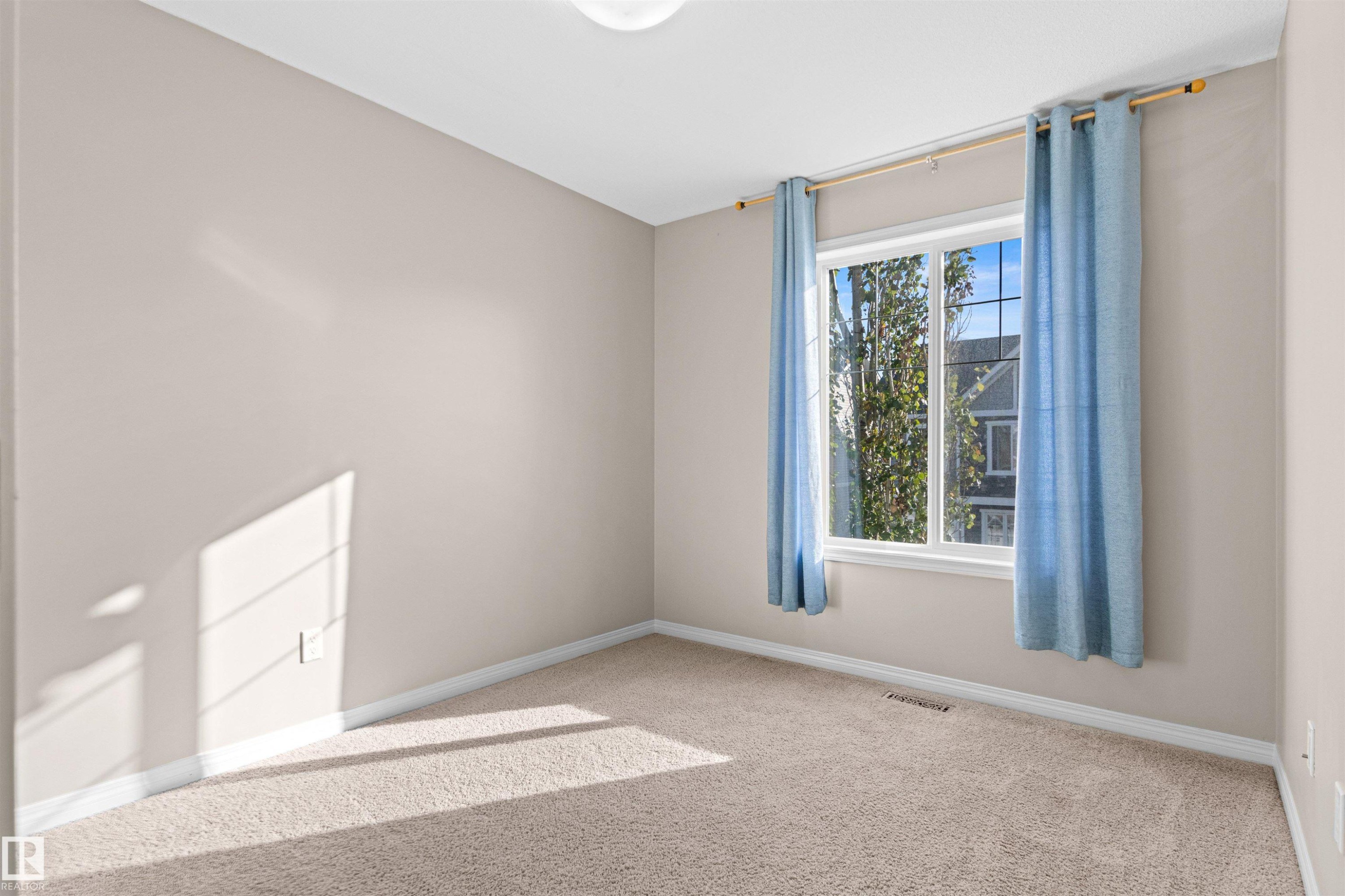 #30 9904 101 Av, Morinville, AB