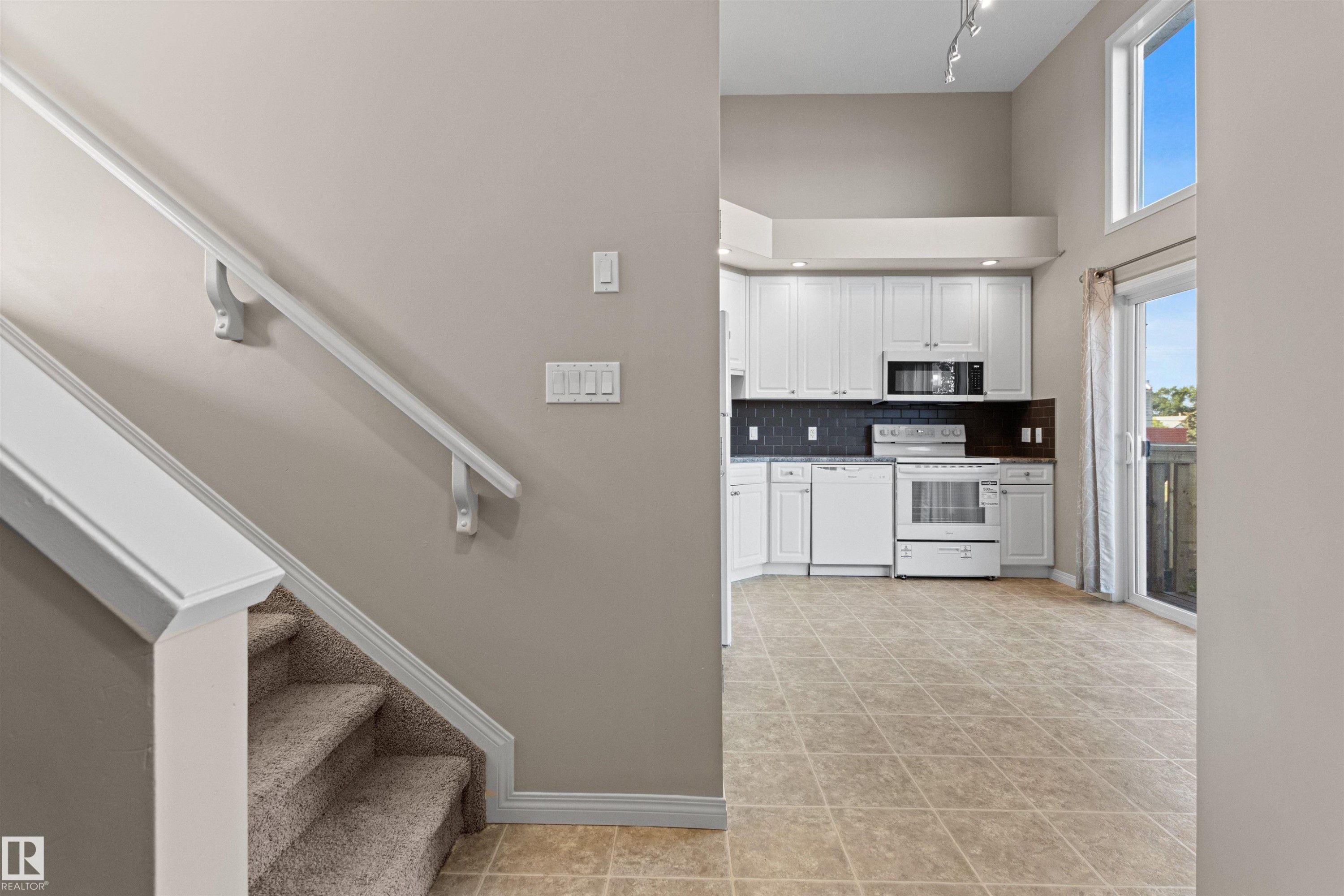 #30 9904 101 Av, Morinville, AB