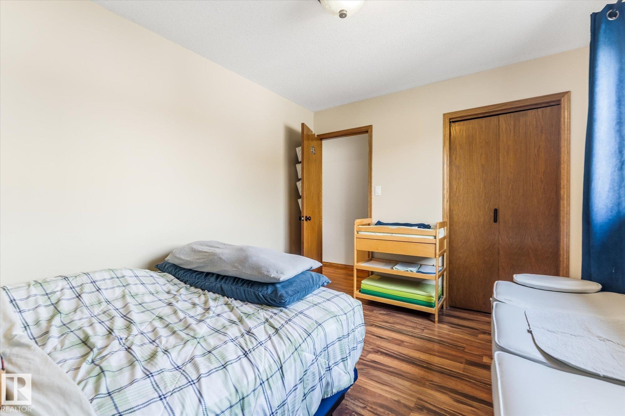 9504 139 Avenue Nw, Edmonton, AB