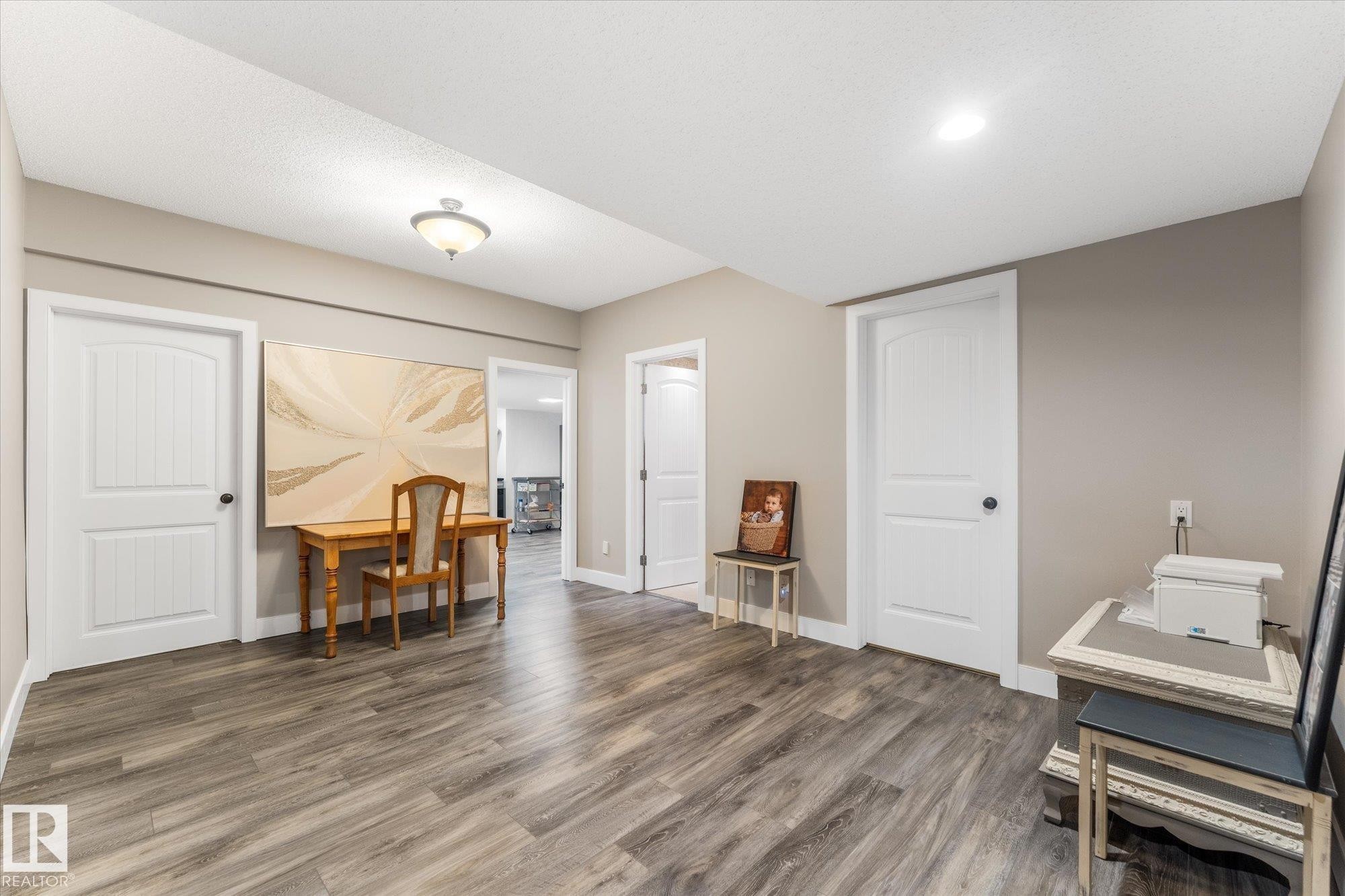 9504 139 Avenue Nw, Edmonton, AB