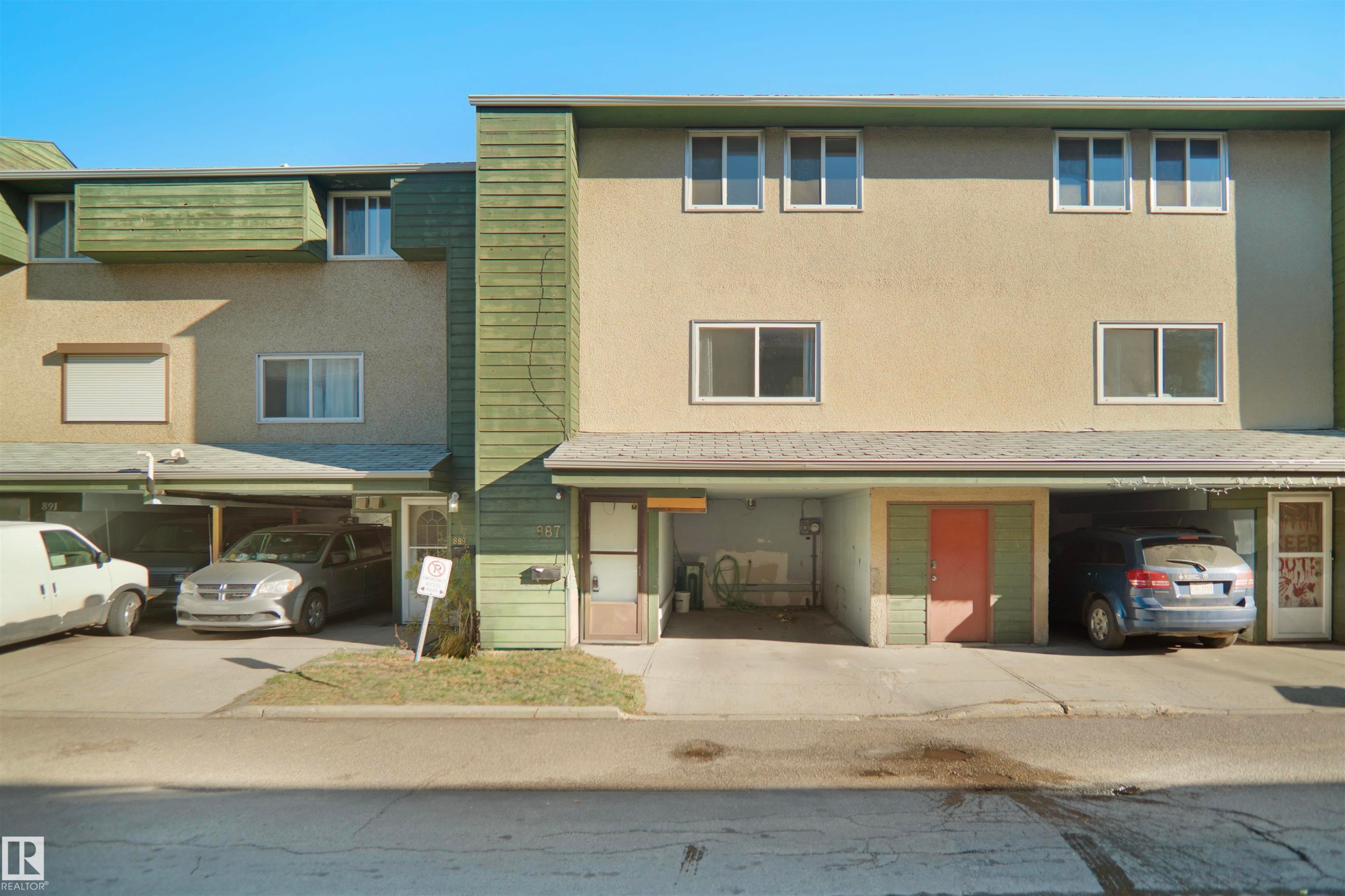 887 Abbottsfield Road Nw, Edmonton, AB - Outdoor