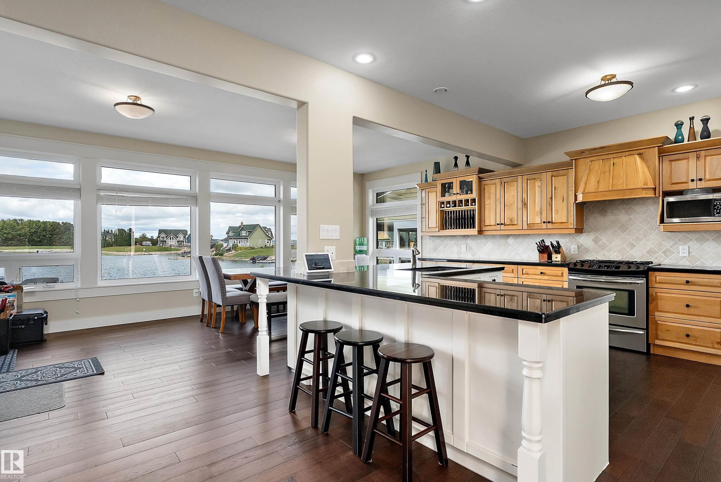 36 Sunset Harbour, Rural Wetaskiwin County, AB