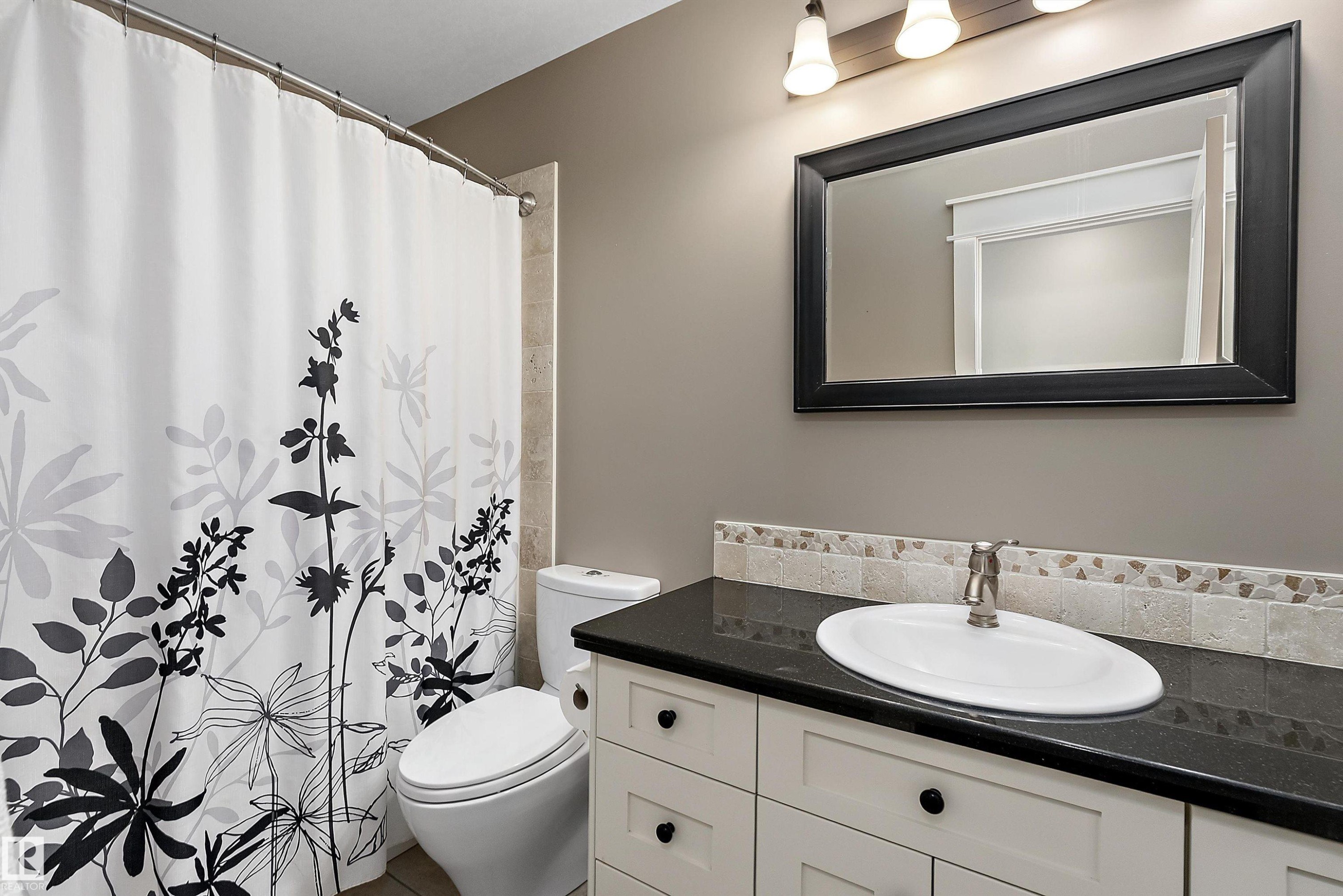 36 Sunset Harbour, Rural Wetaskiwin County, AB