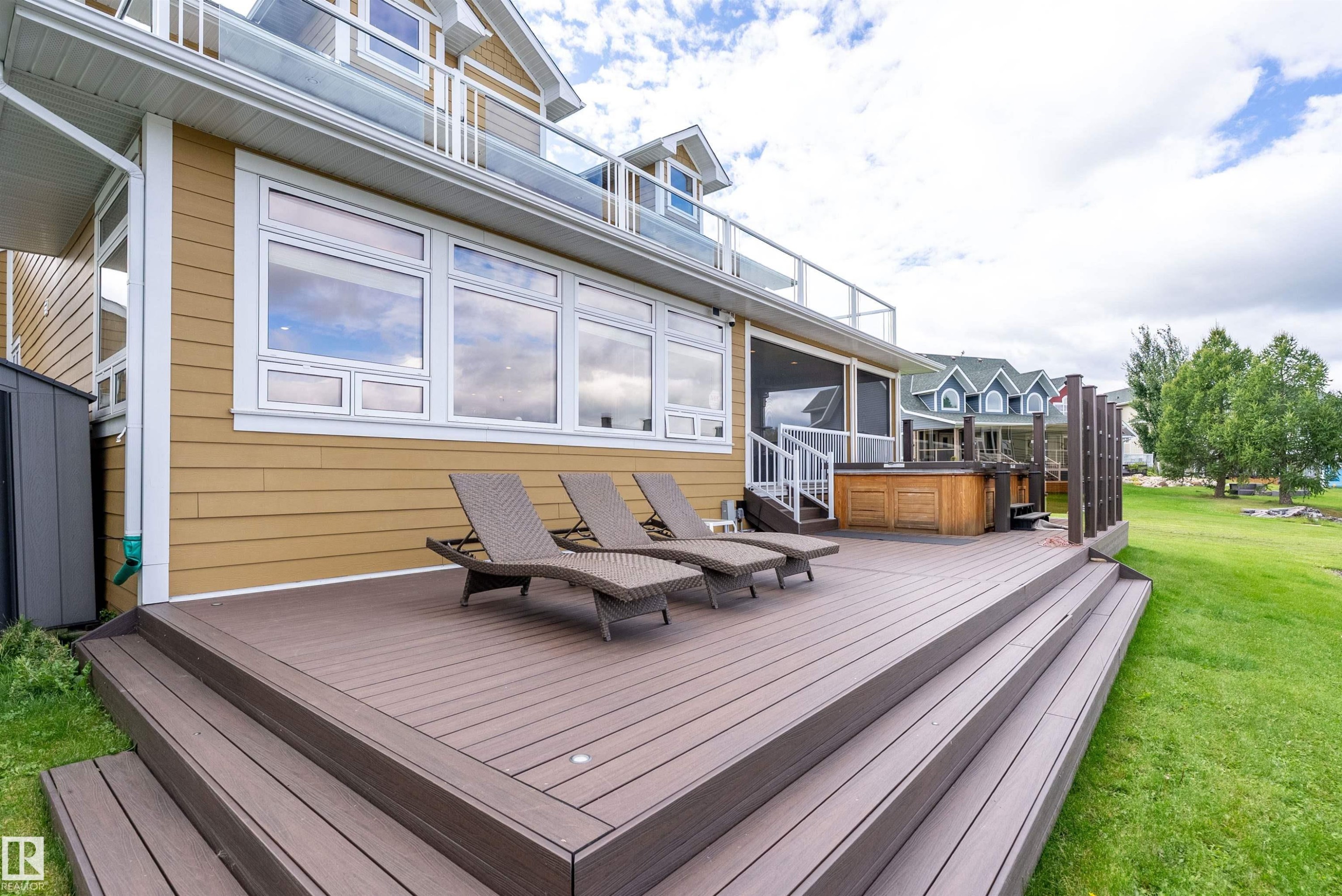 36 Sunset Harbour, Rural Wetaskiwin County, AB