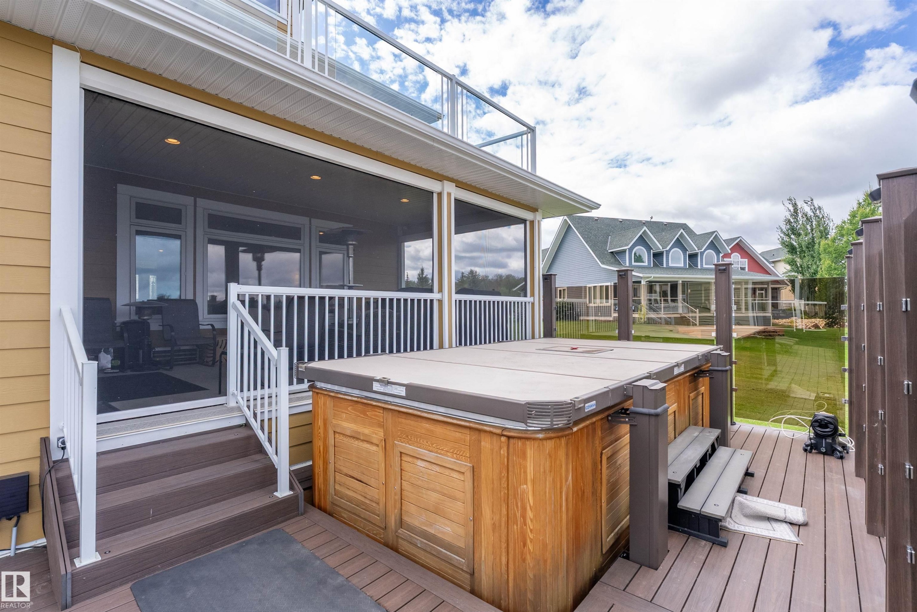 36 Sunset Harbour, Rural Wetaskiwin County, AB