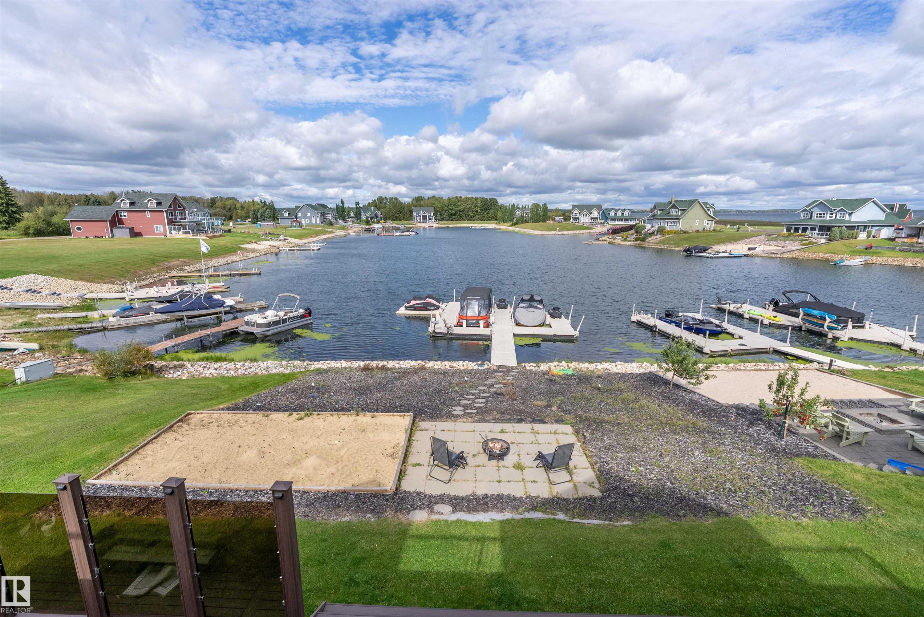 36 Sunset Harbour, Rural Wetaskiwin County, AB