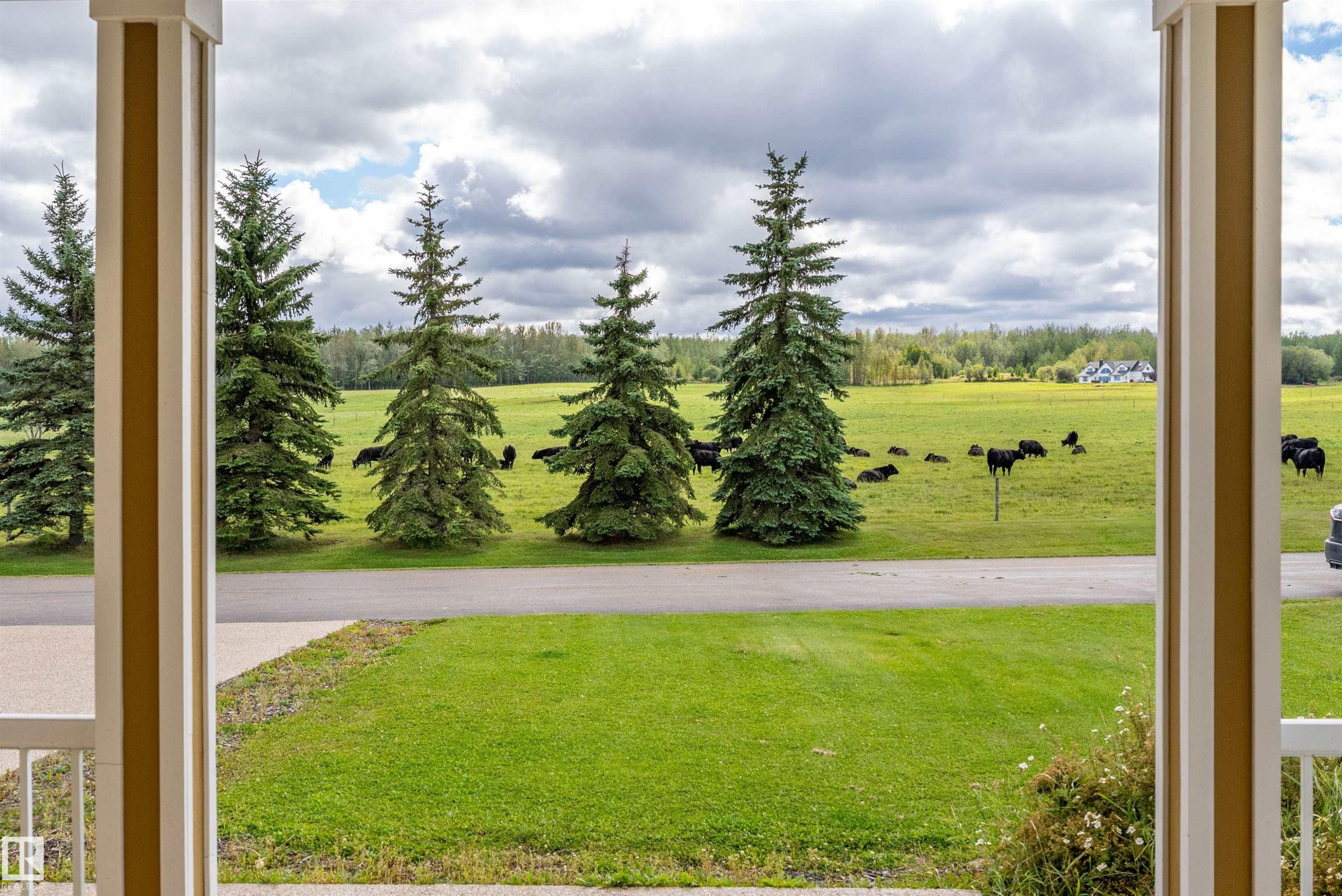 36 Sunset Harbour, Rural Wetaskiwin County, AB
