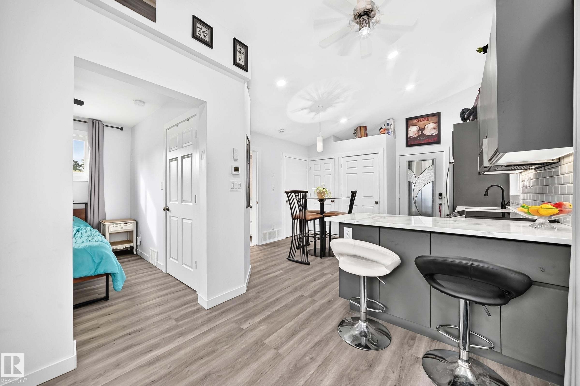 Garden / Garage Suite - 12045 64 Street Nw, Edmonton, AB