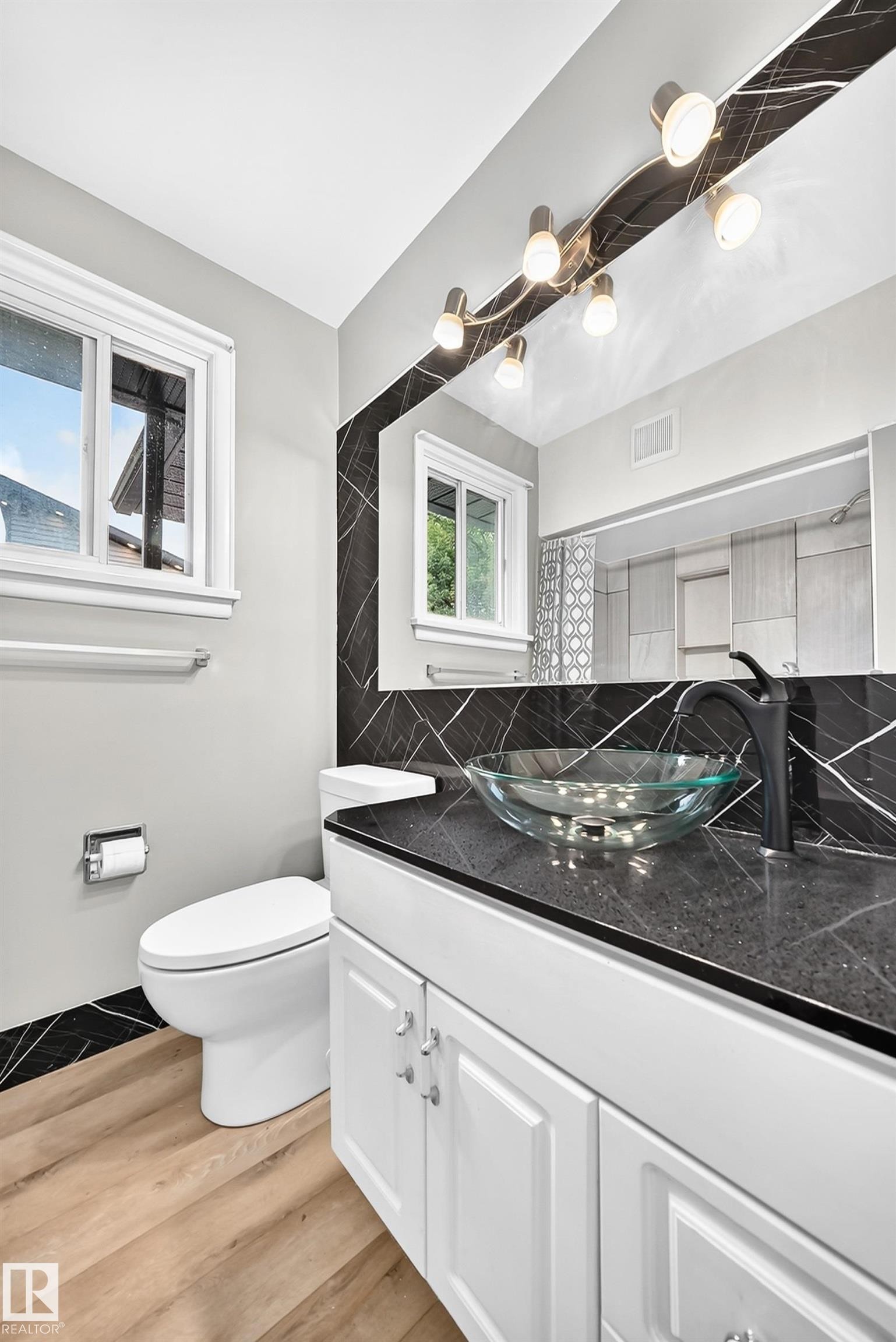 Modern Bathroom on Main Floor - 12045 64 Street Nw, Edmonton, AB