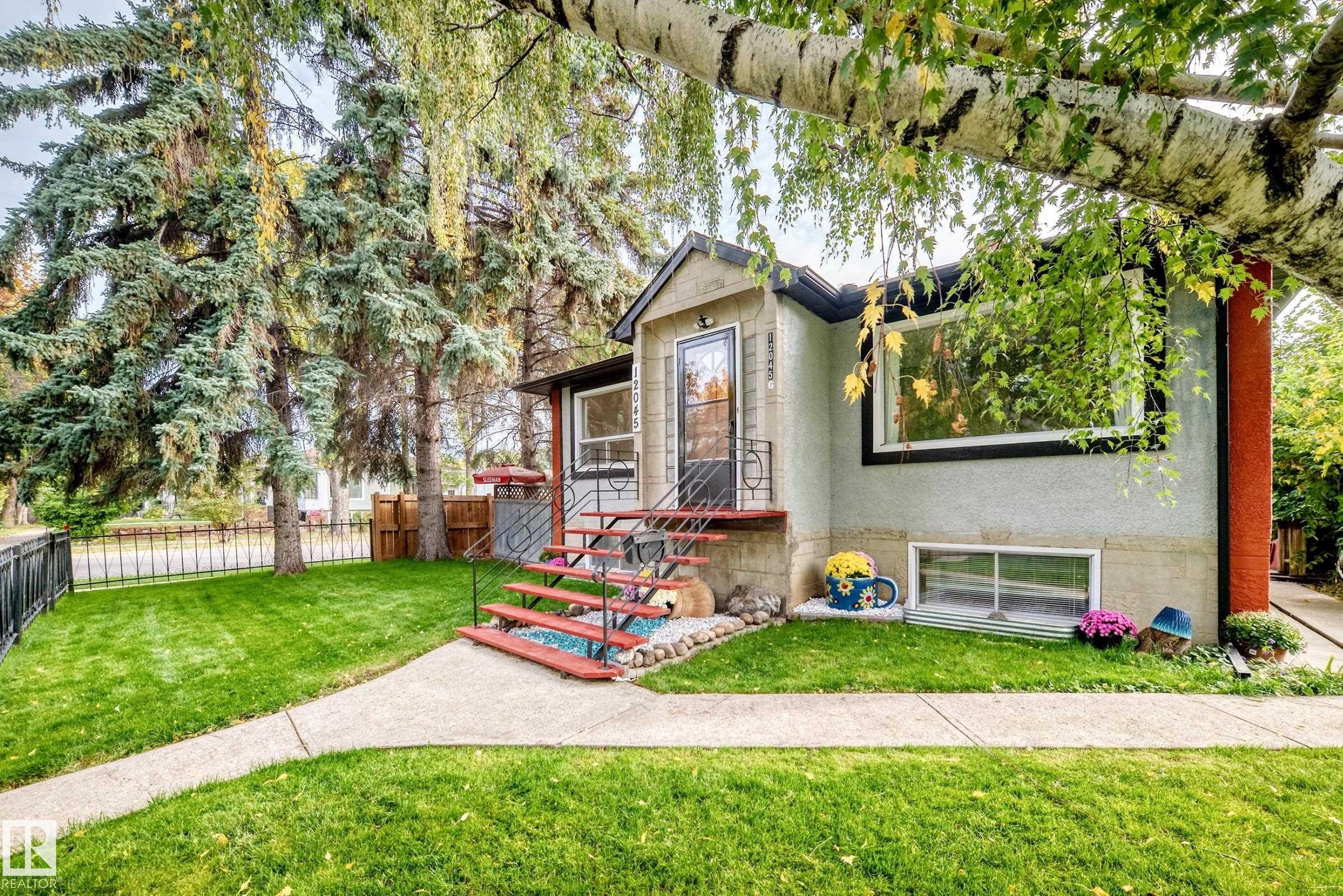 Beautiful Curb Appeal - 12045 64 Street Nw, Edmonton, AB