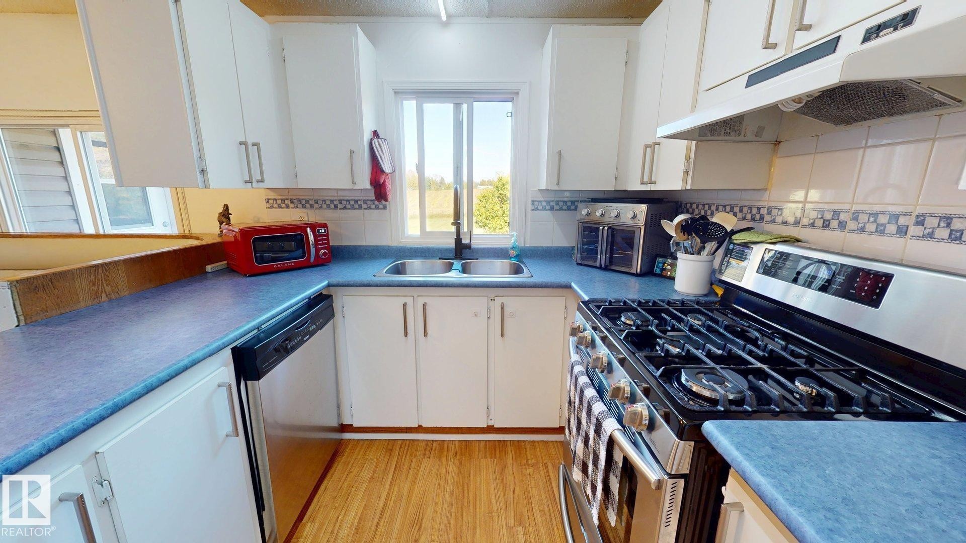 27324 Township Rd 522, Rural Parkland County, AB