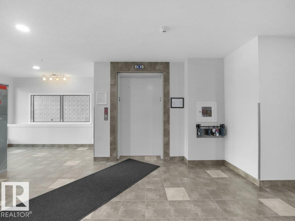 #229 504 Albany Wy Nw, Edmonton, AB