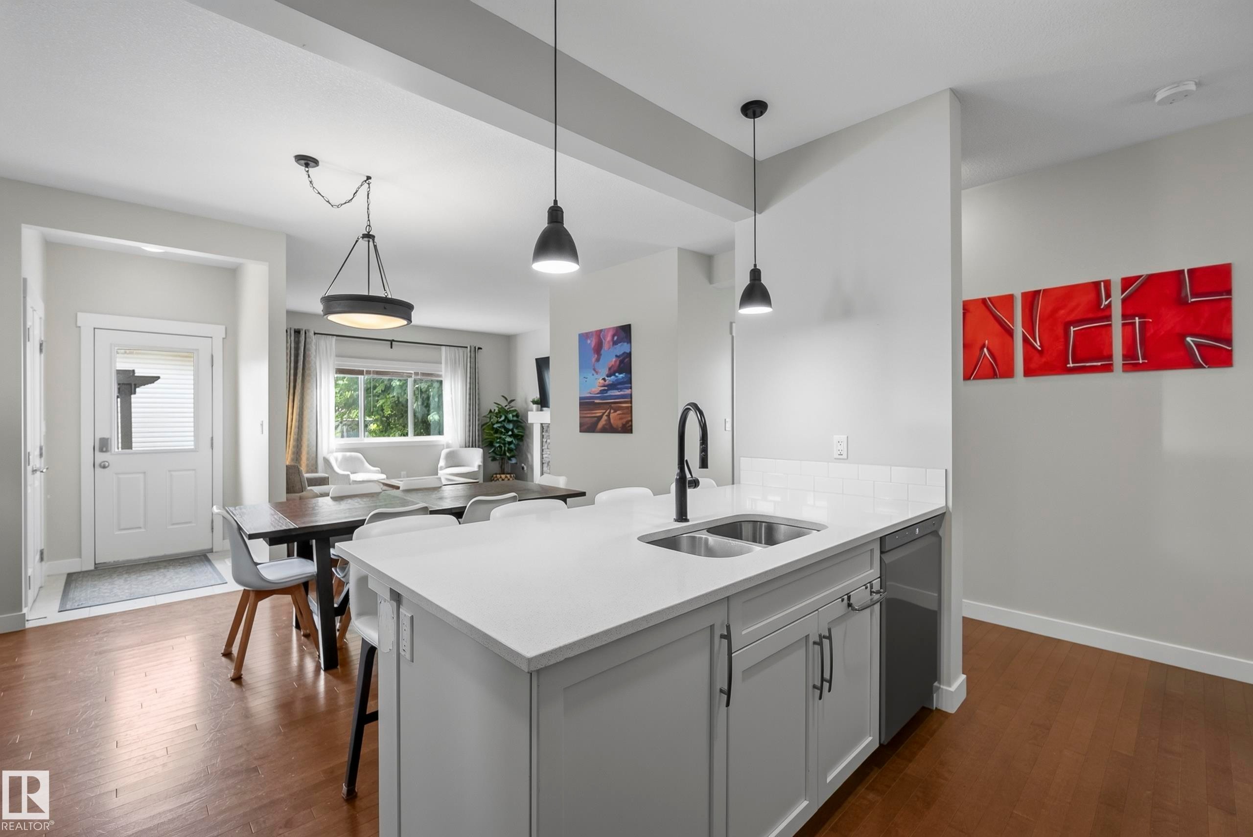 21711 99 Avenue Nw, Edmonton, AB