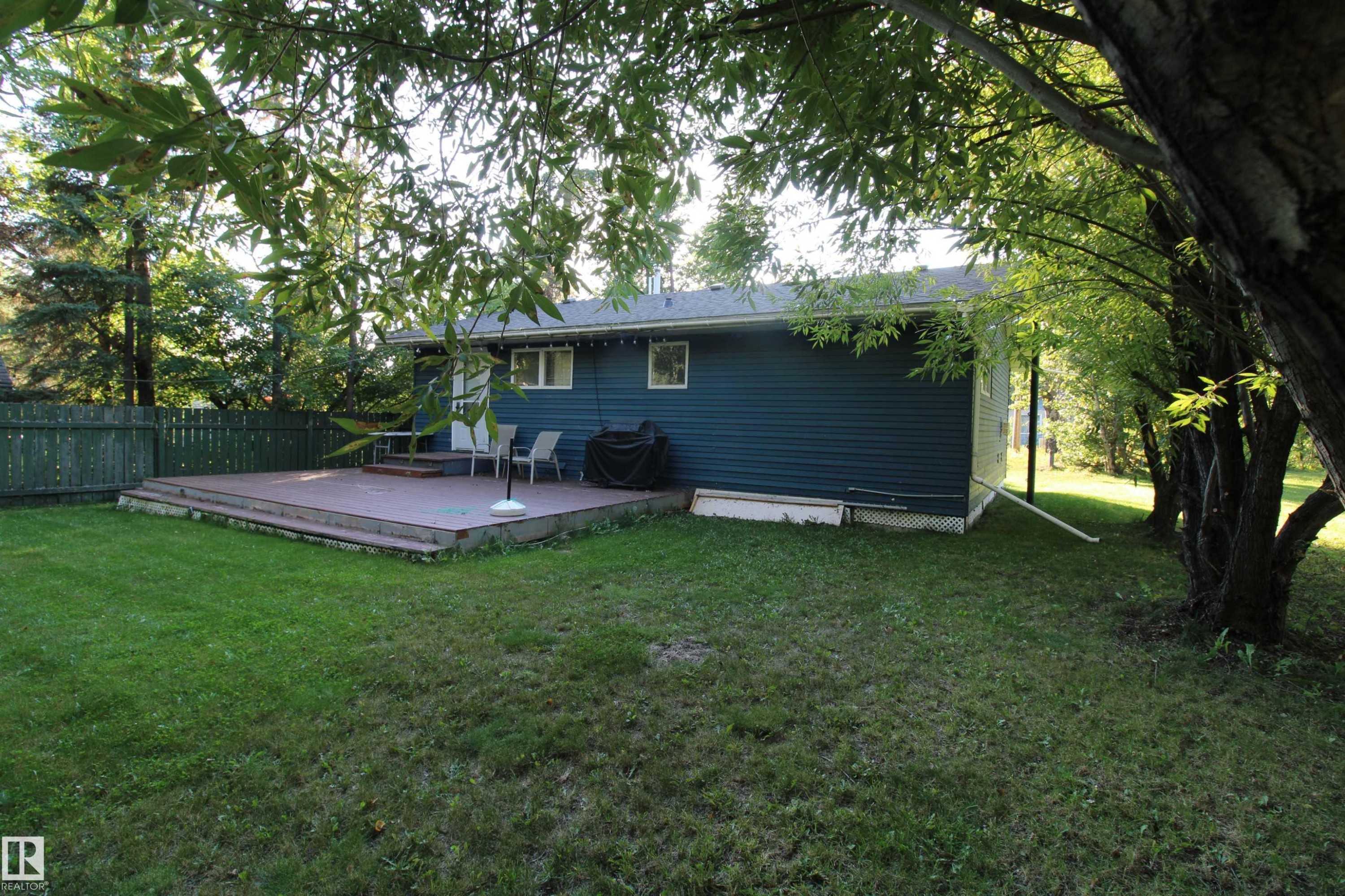 952 9 Street, Rural Lac Ste. Anne County, AB