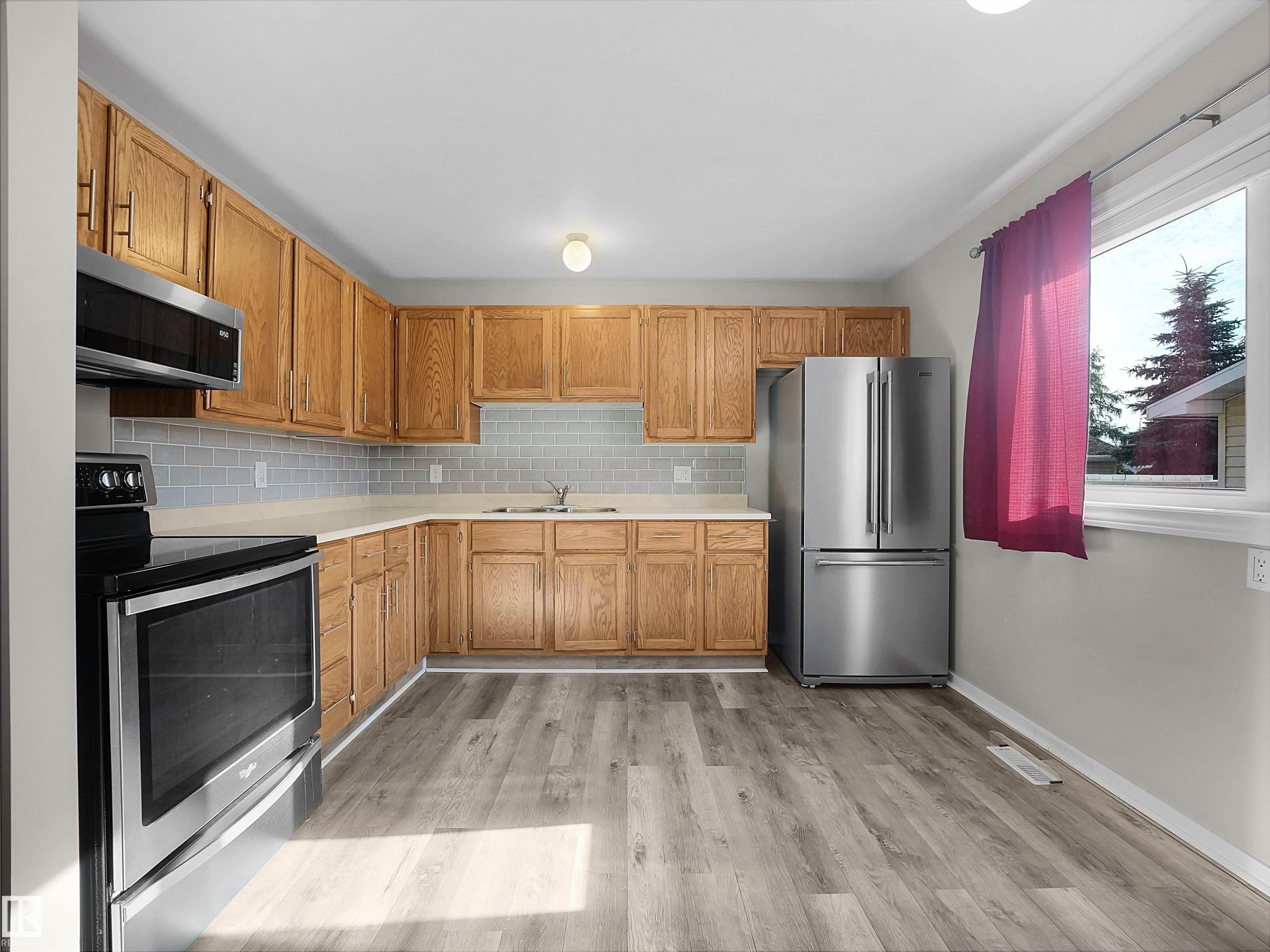 20 St. Andrews Avenue, Stony Plain, AB