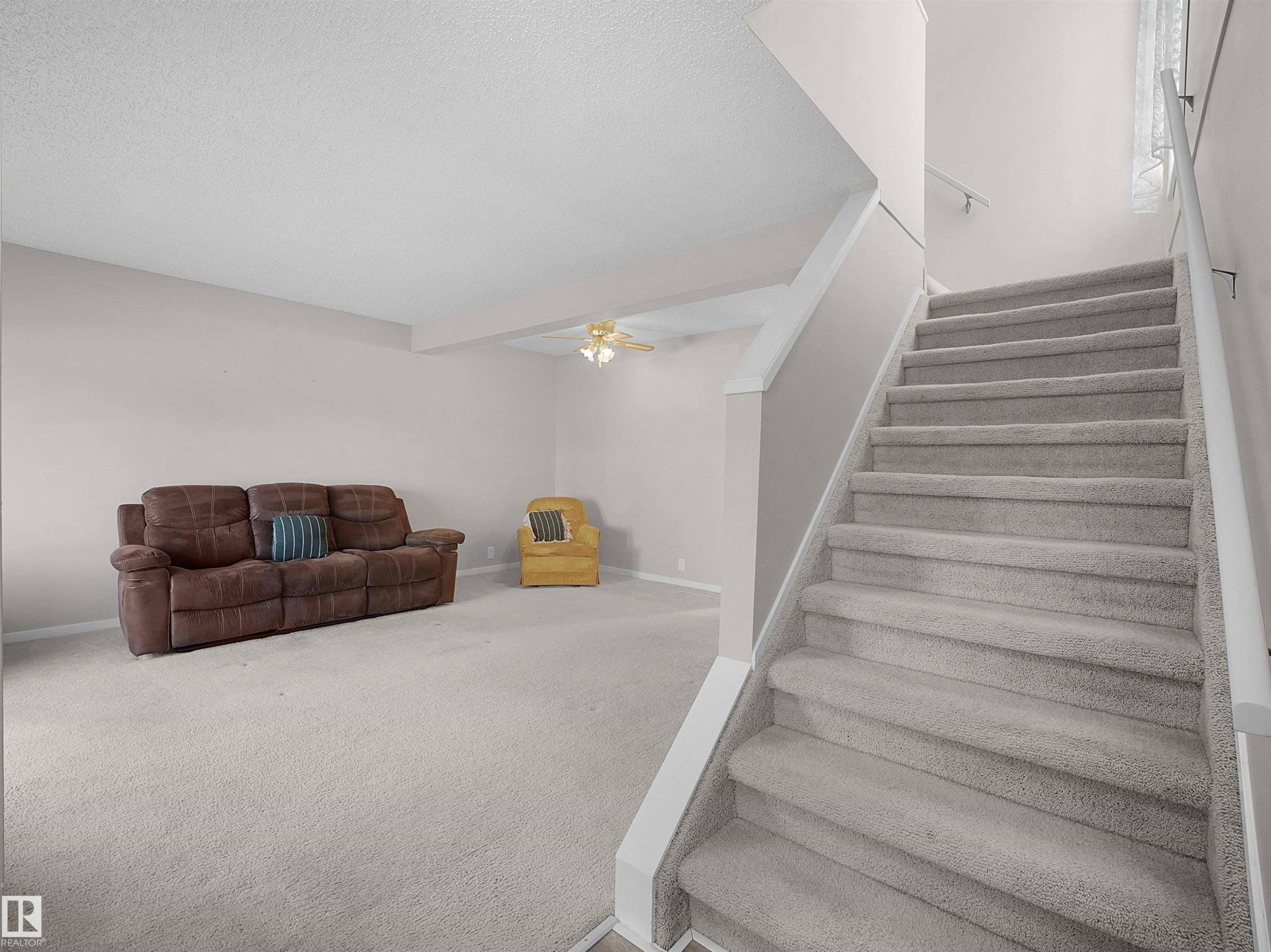 20 St. Andrews Avenue, Stony Plain, AB