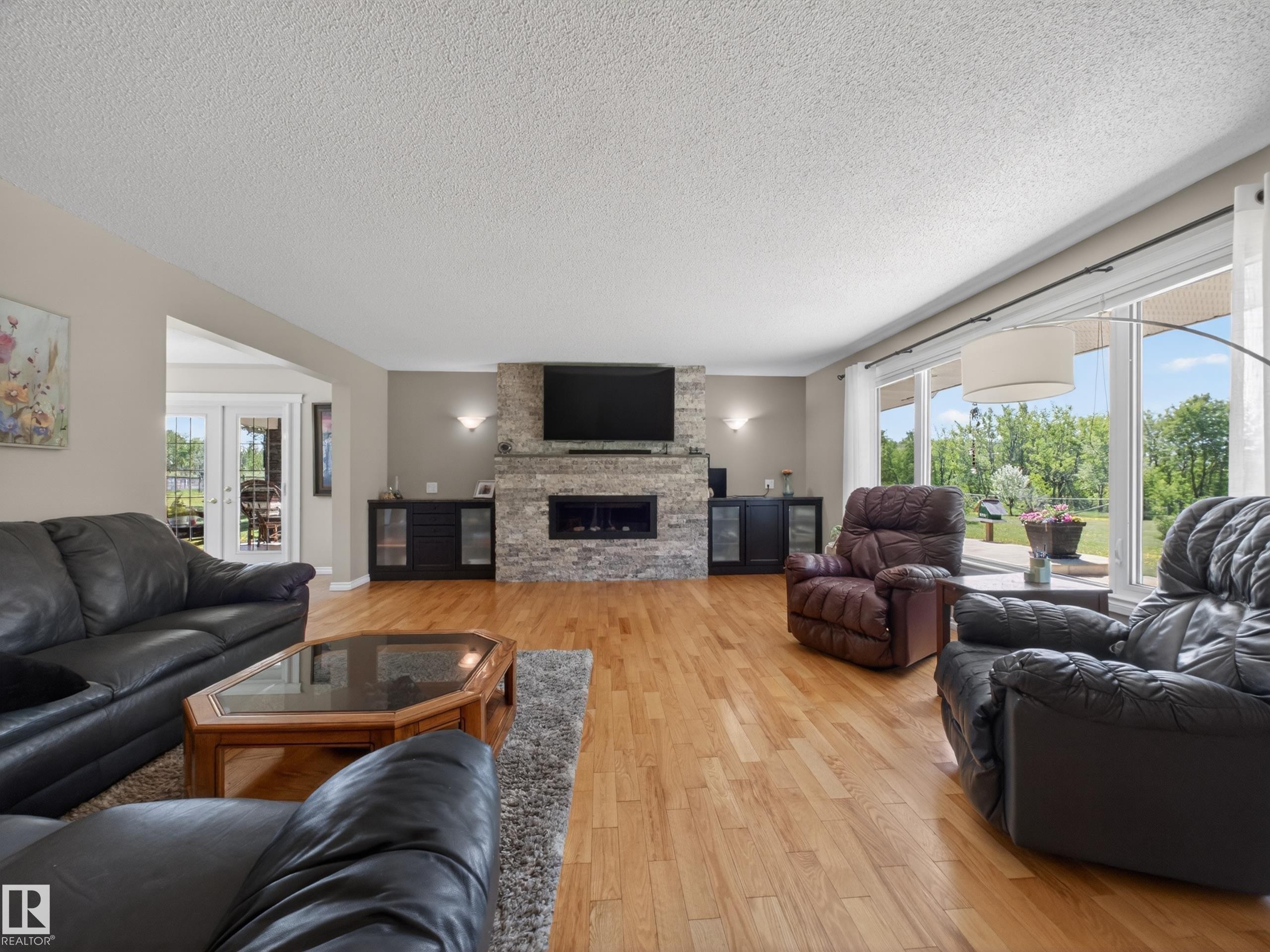 22048 Twp Road 522, Rural Strathcona County, AB