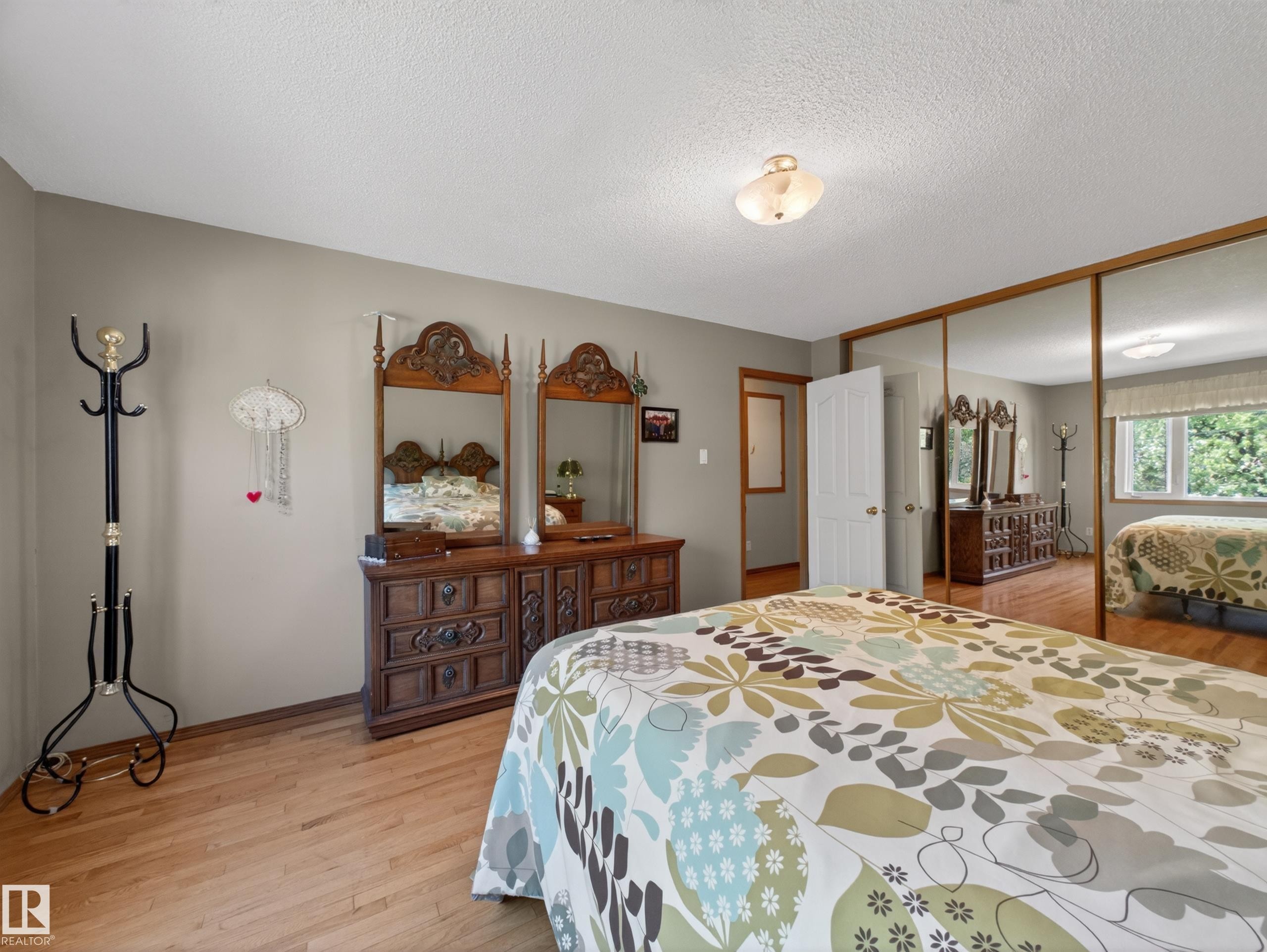 22048 Twp Road 522, Rural Strathcona County, AB