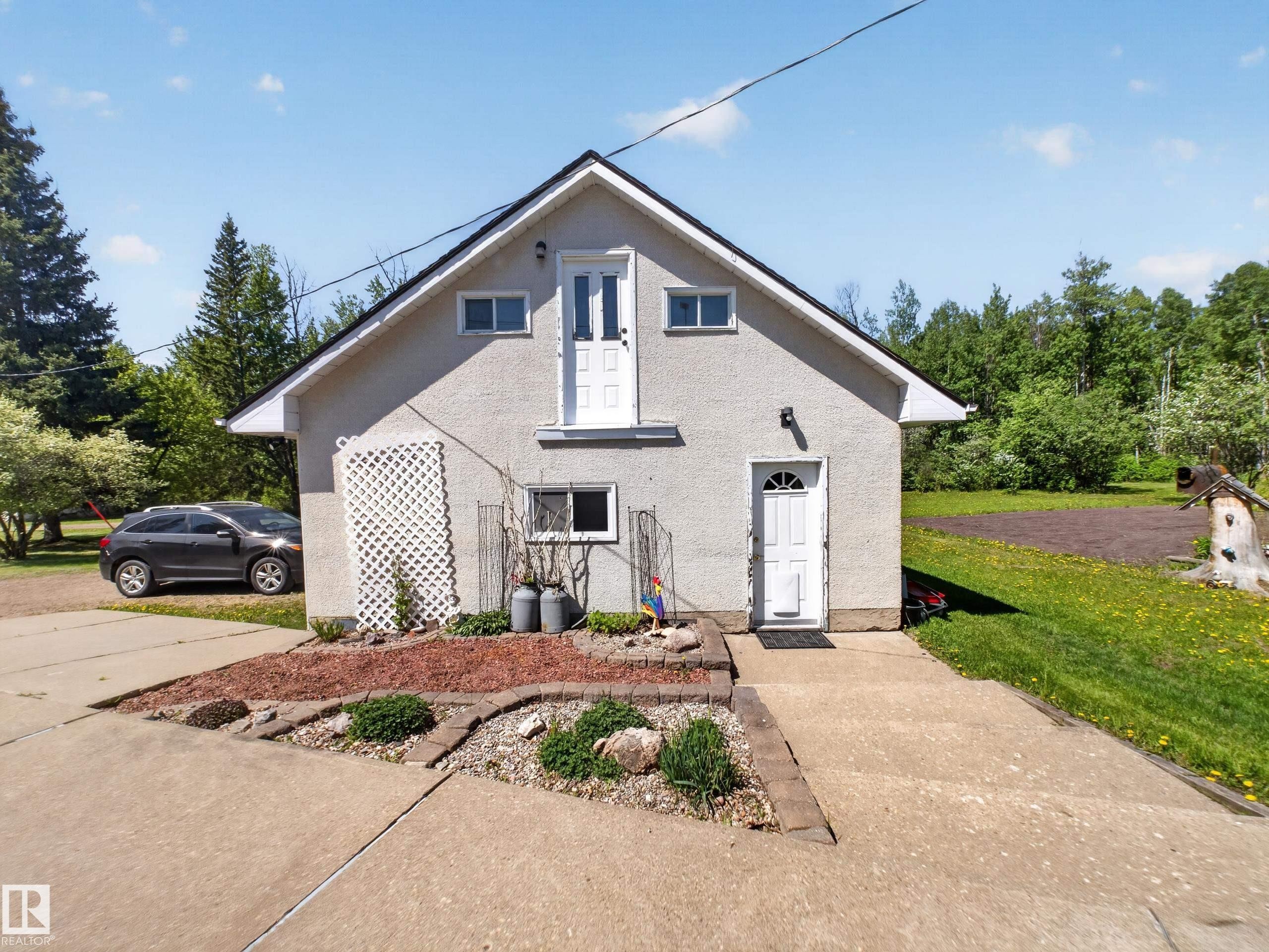 22048 Twp Road 522, Rural Strathcona County, AB