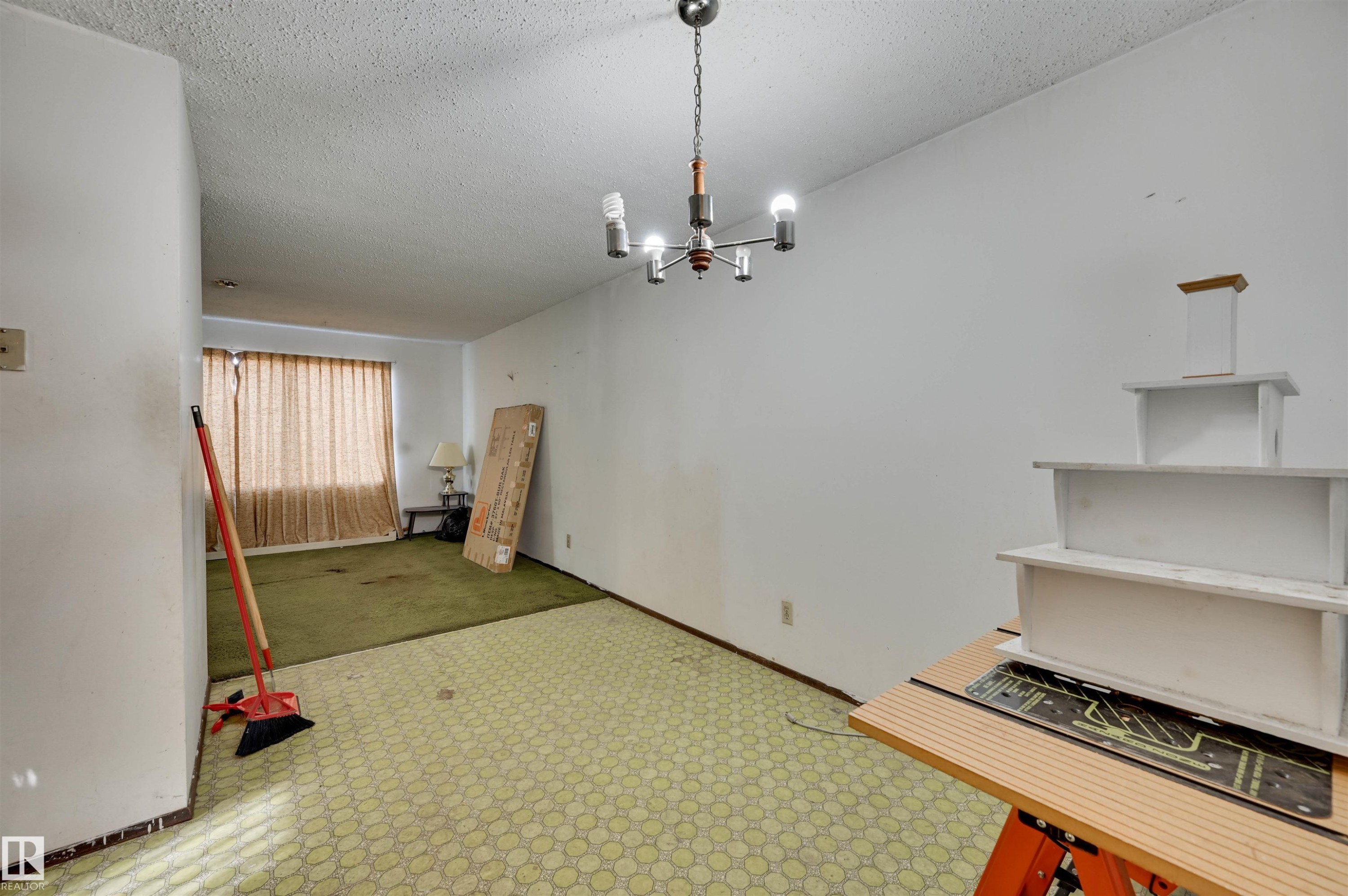 3813 134 Avenue Nw, Edmonton, AB