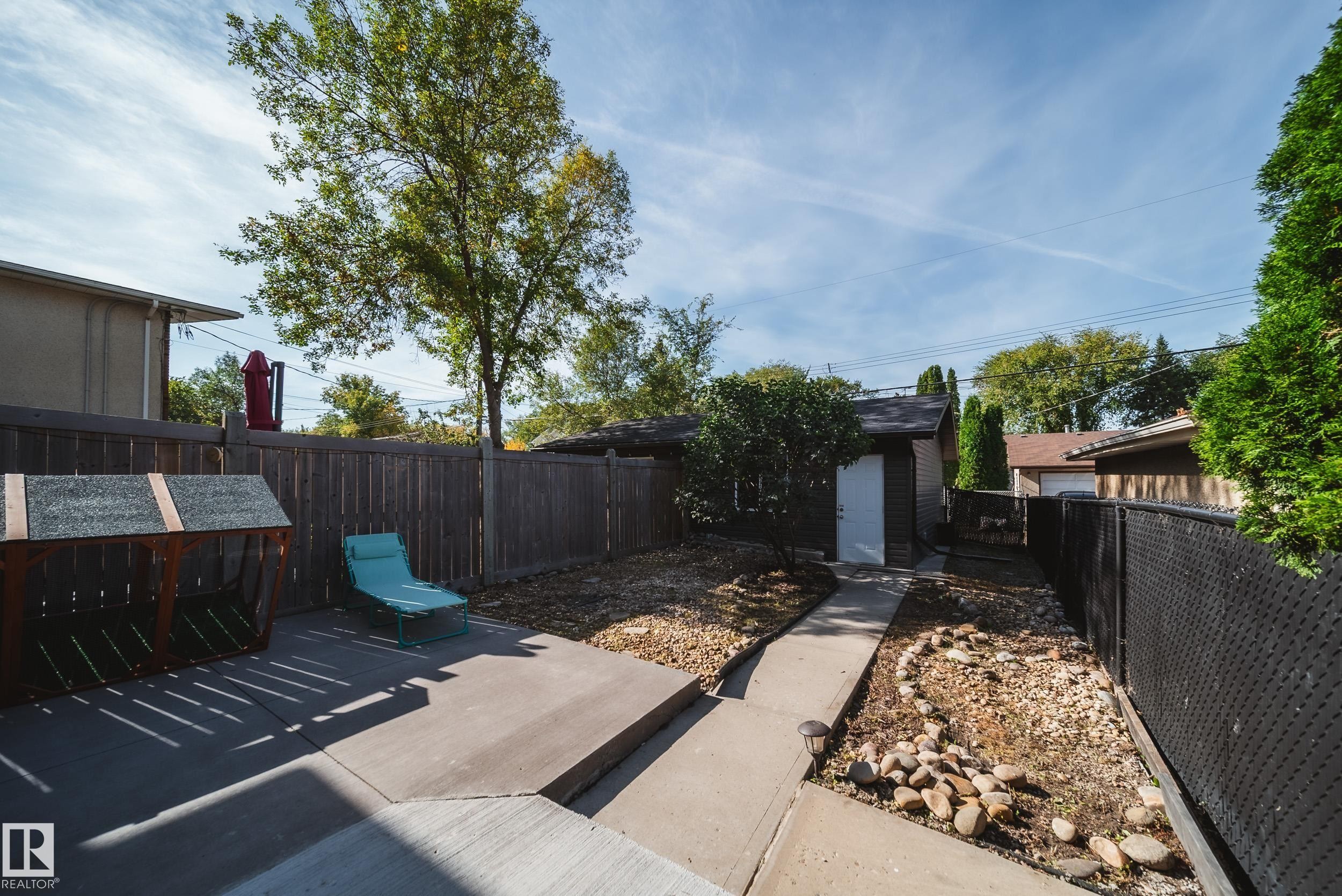 10328 83 Street Nw, Edmonton, AB