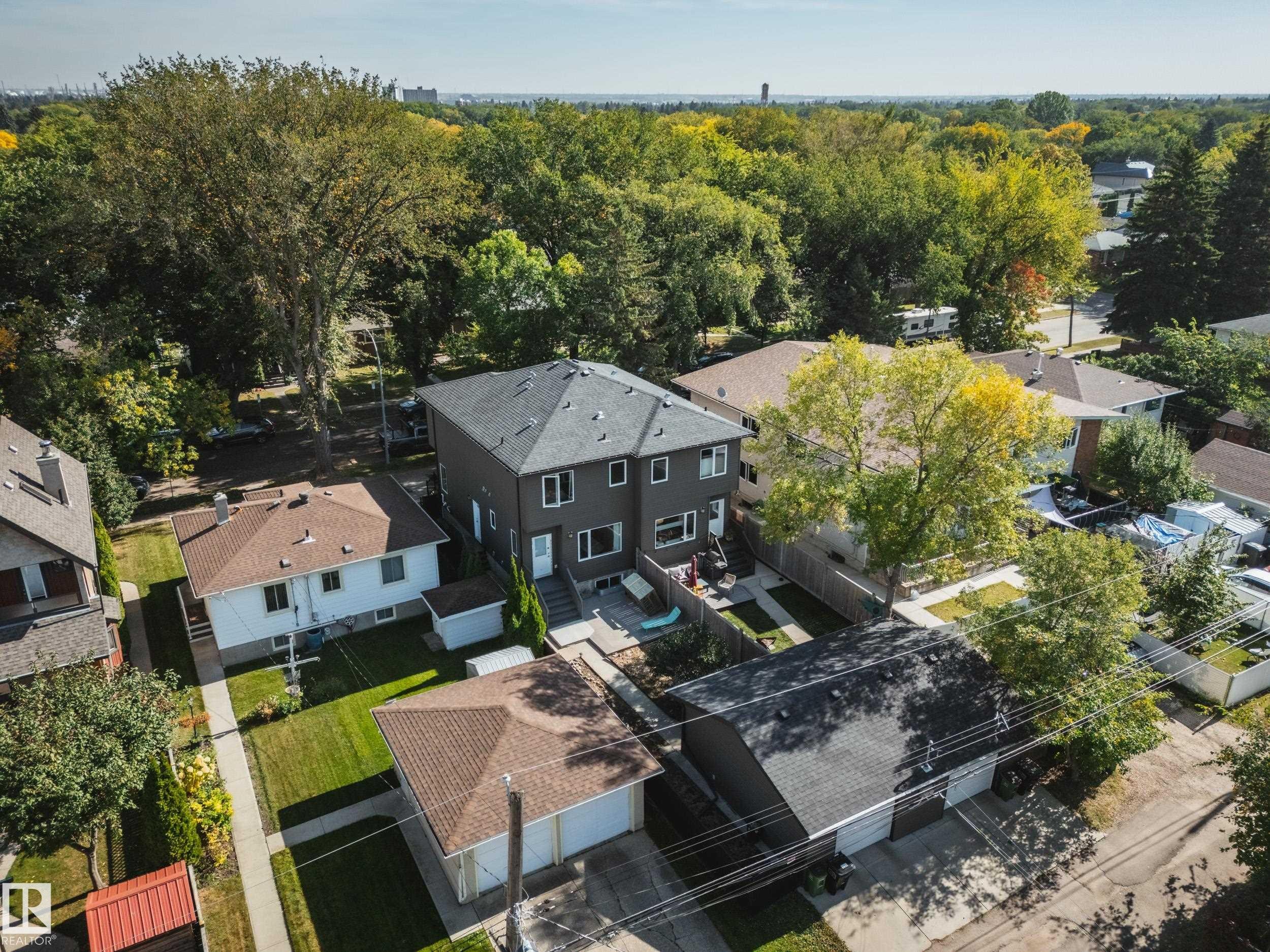 10328 83 Street Nw, Edmonton, AB