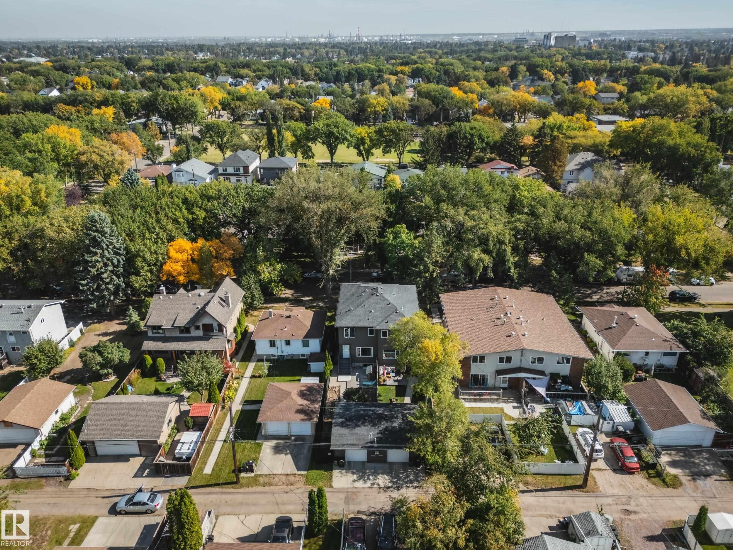 10328 83 Street Nw, Edmonton, AB