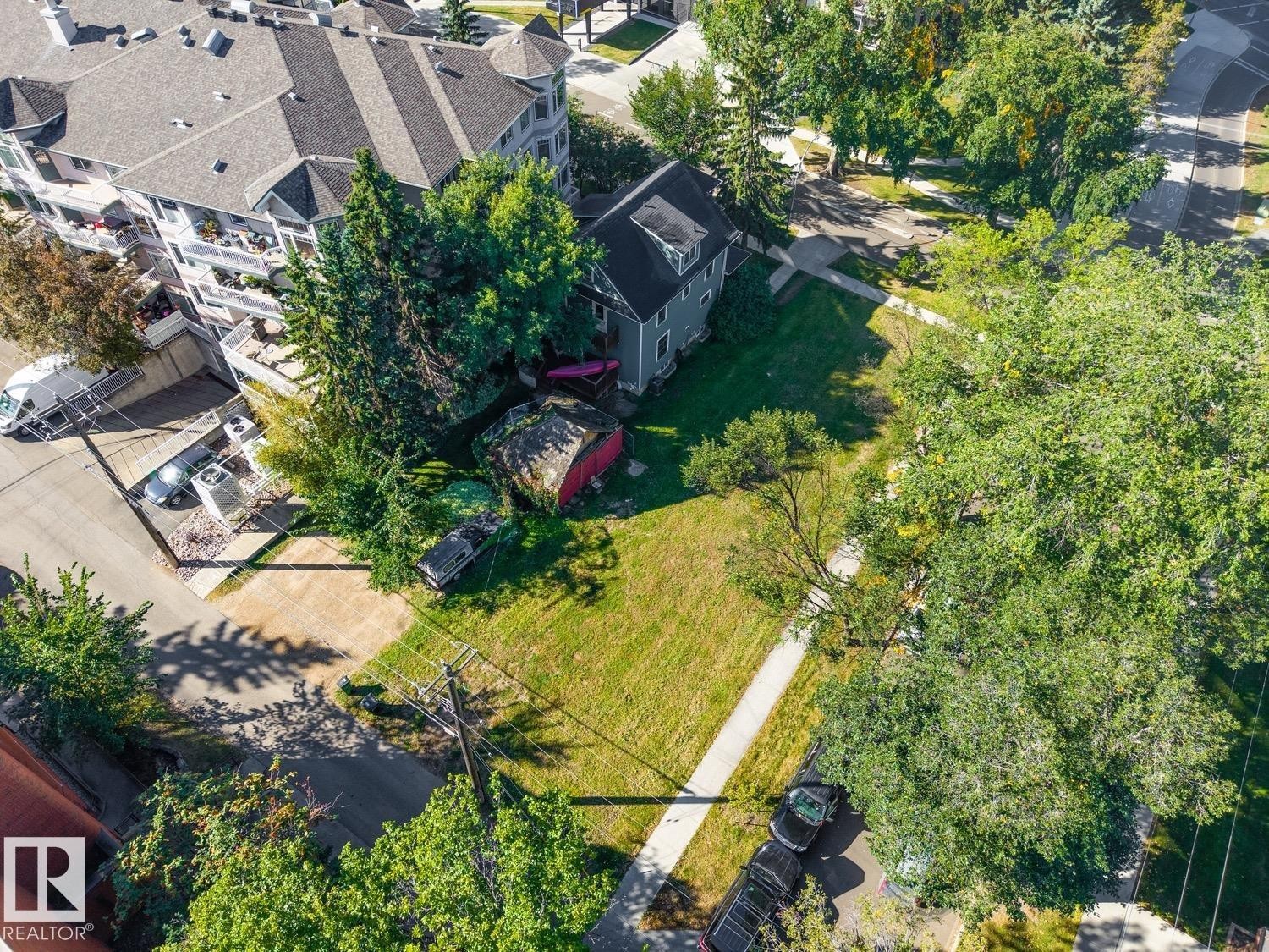 8925 100 Street Nw, Edmonton, AB