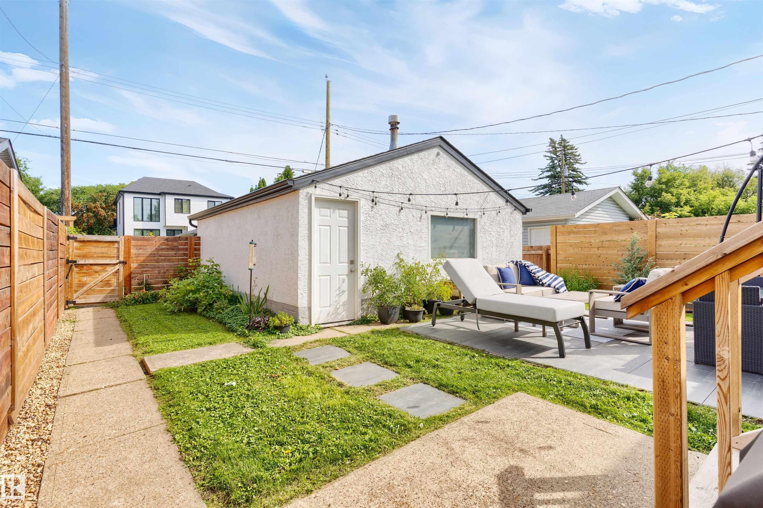 9342 74 Avenue Nw, Edmonton, AB