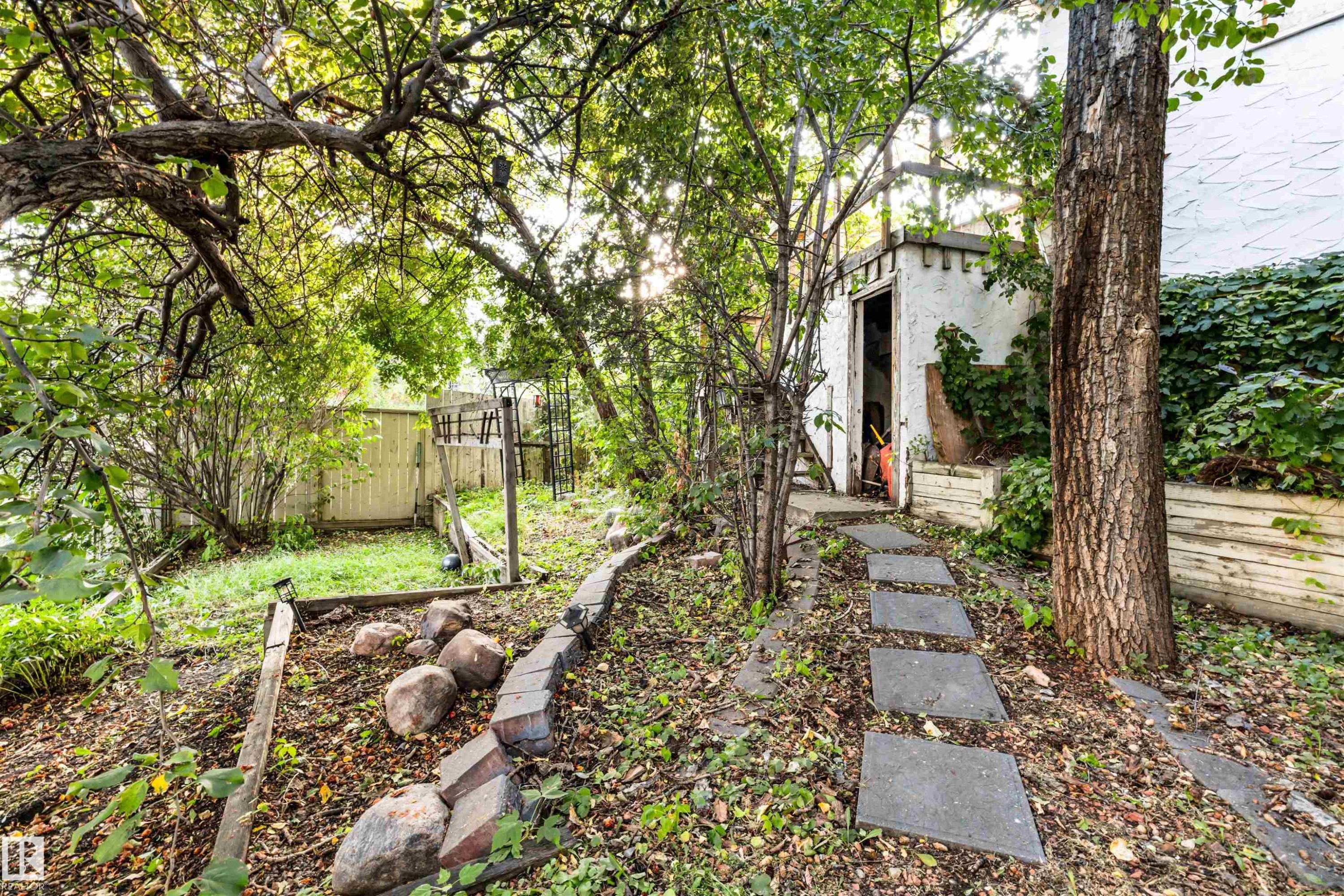 10332 29 Street Nw, Edmonton, AB