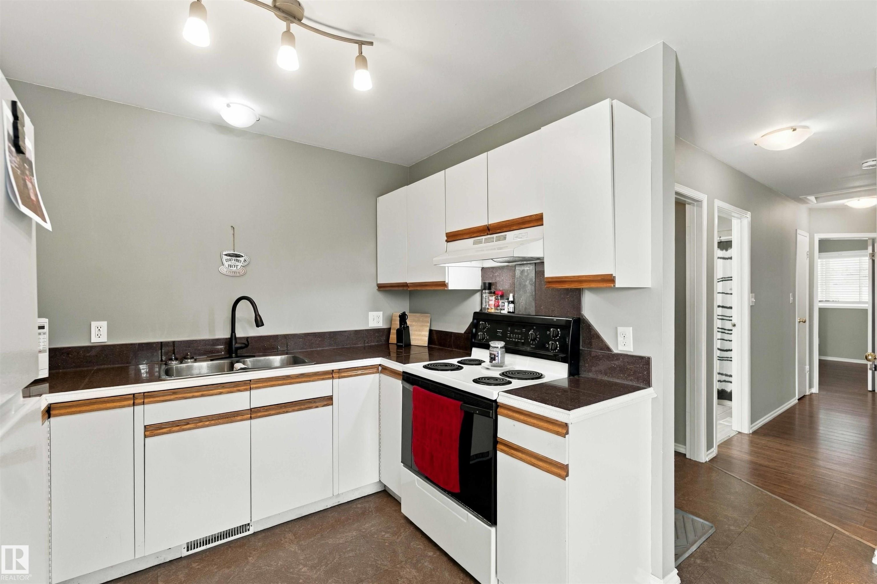5234 51 Avenue, Wabamun, AB
