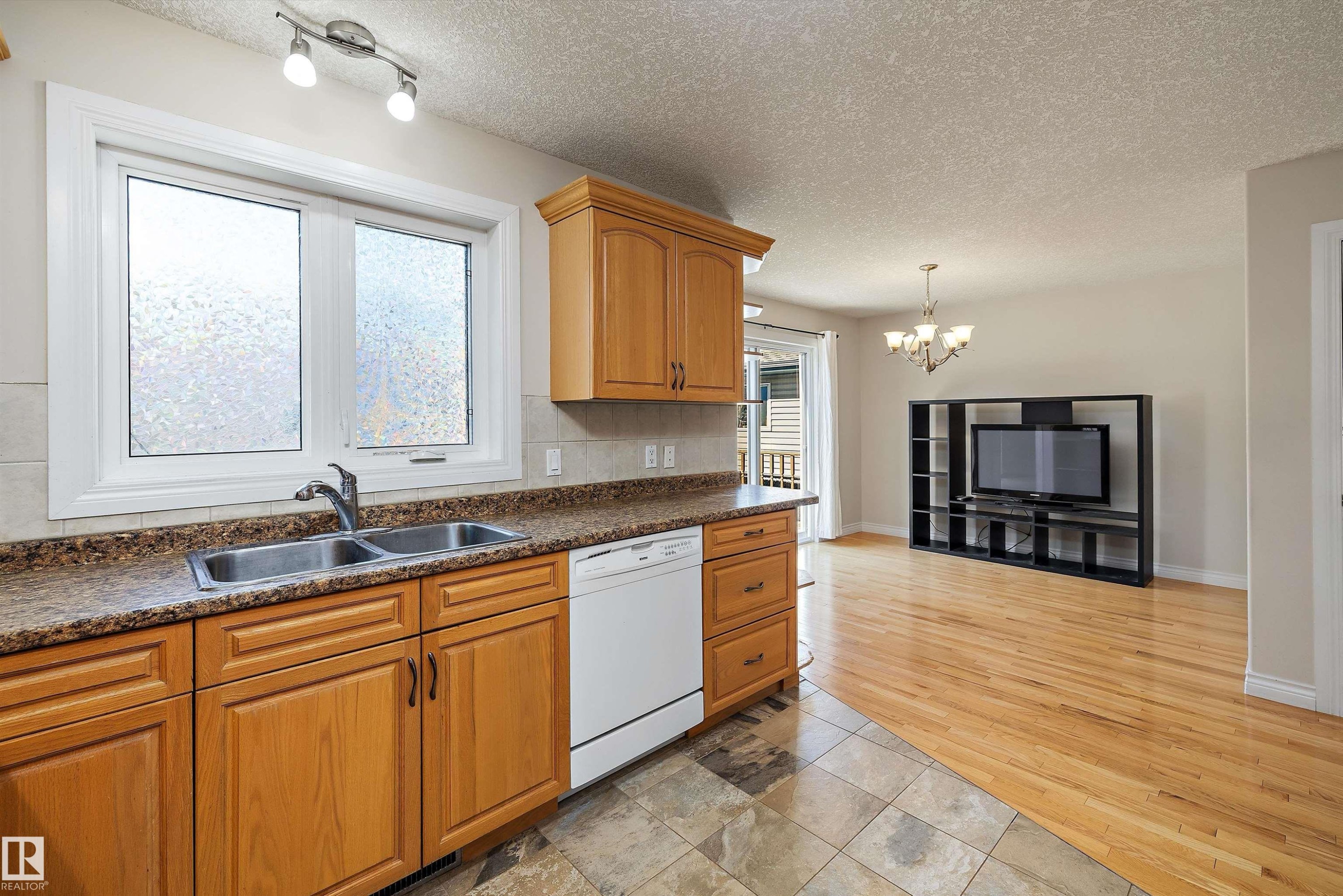 12132 92 Street Nw, Edmonton, AB