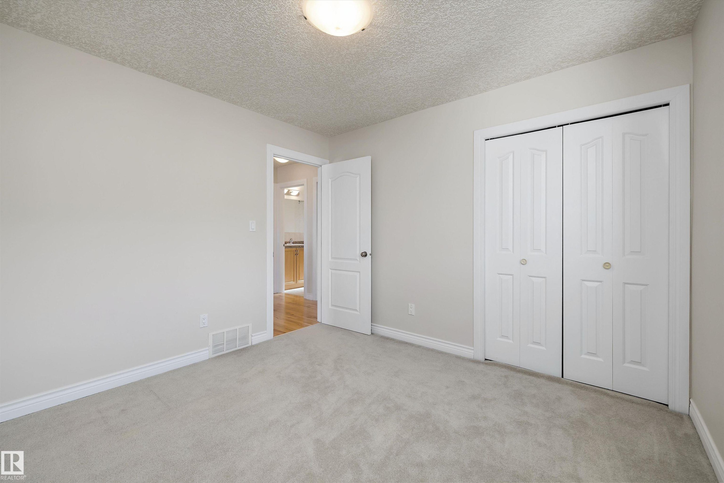 12132 92 Street Nw, Edmonton, AB