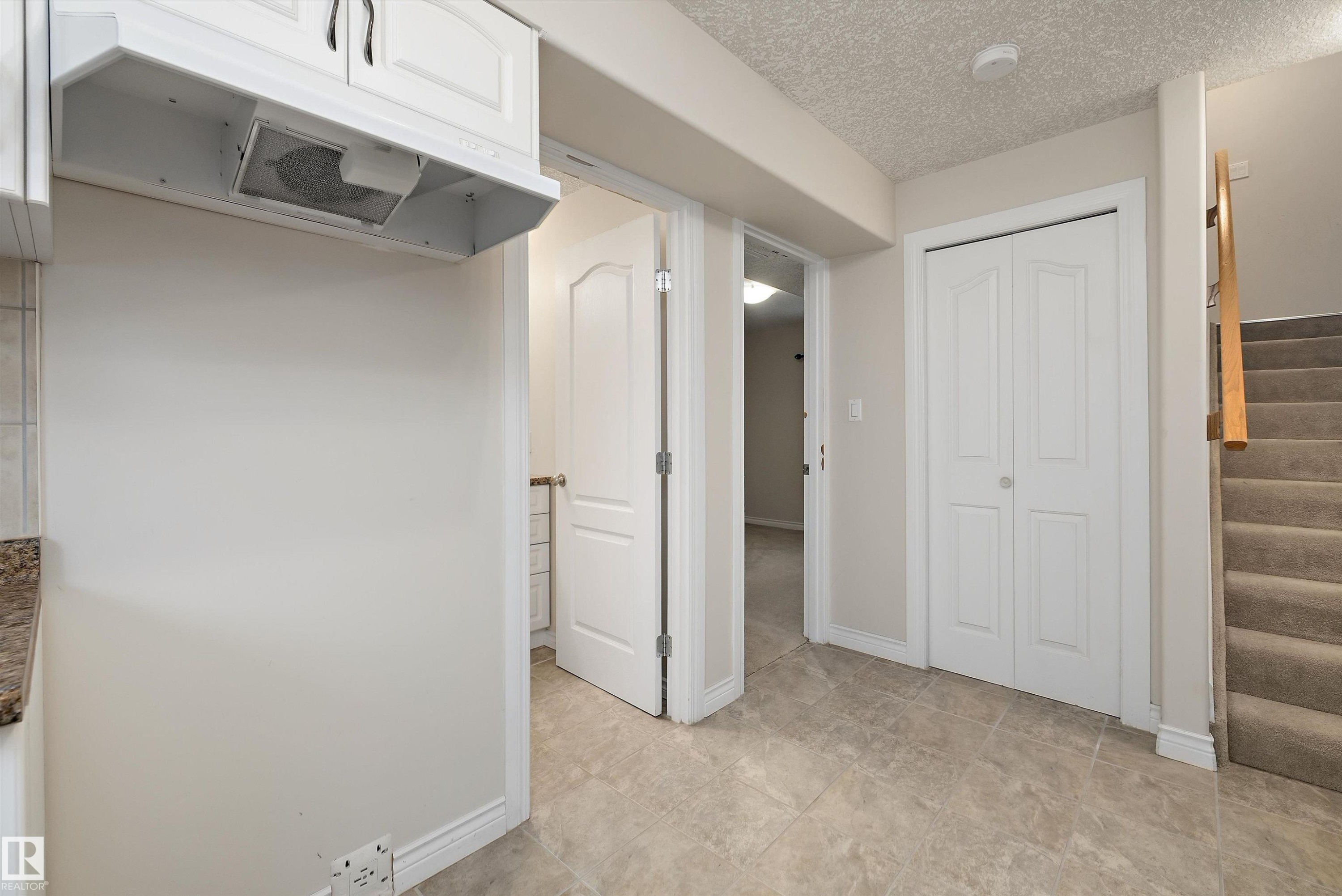 12132 92 Street Nw, Edmonton, AB