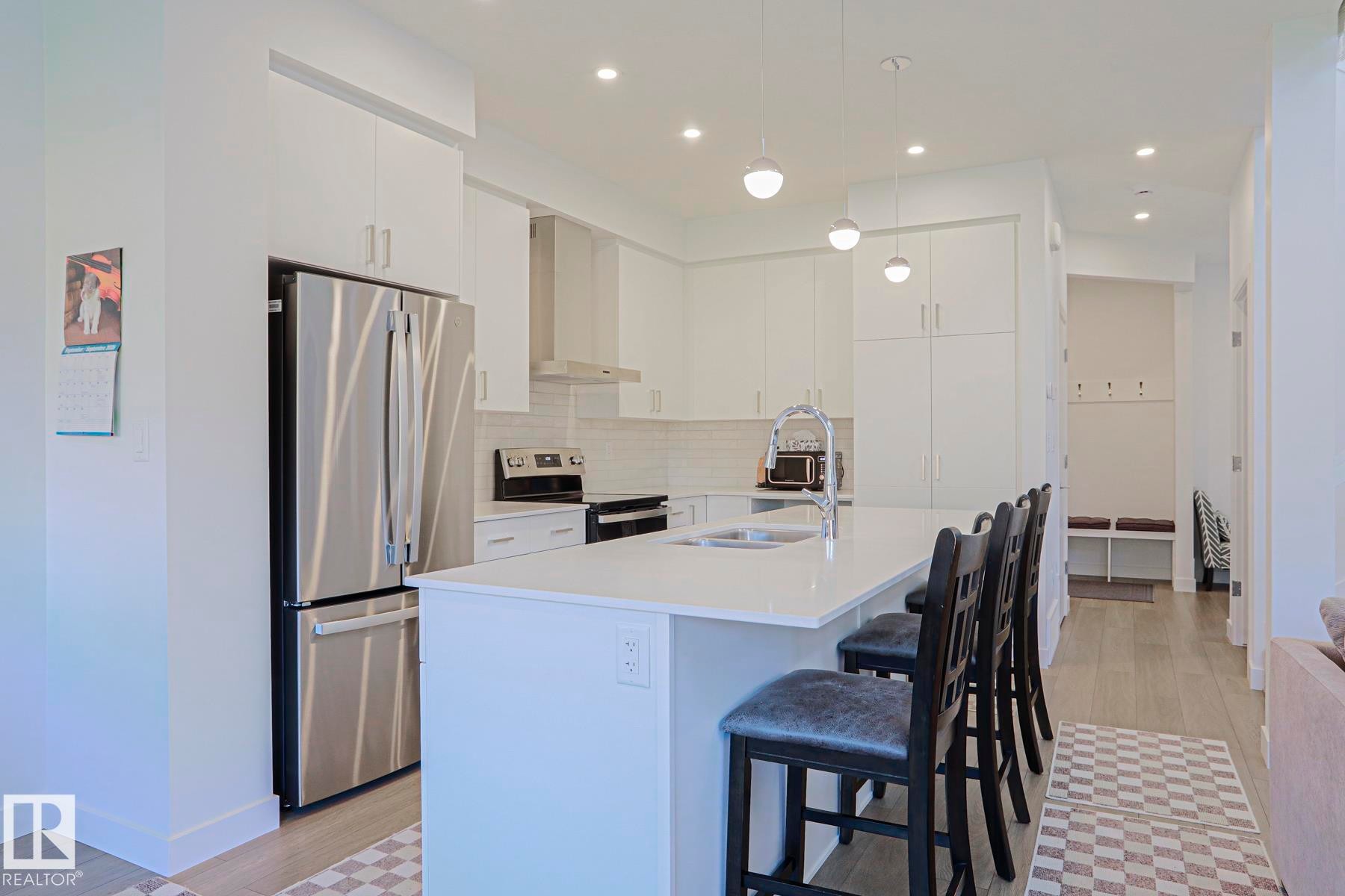 102 Royal Street, St. Albert, AB