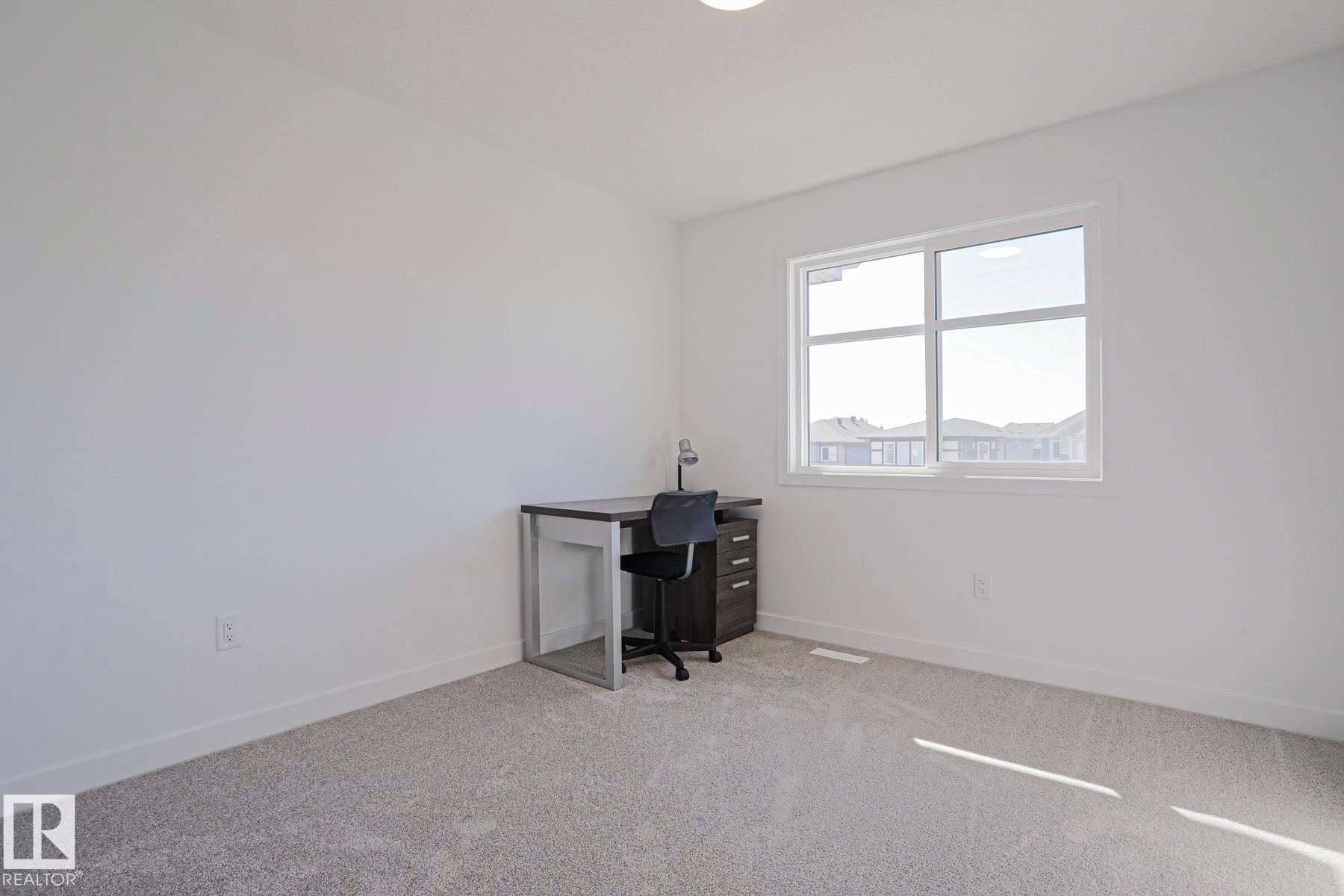 102 Royal Street, St. Albert, AB