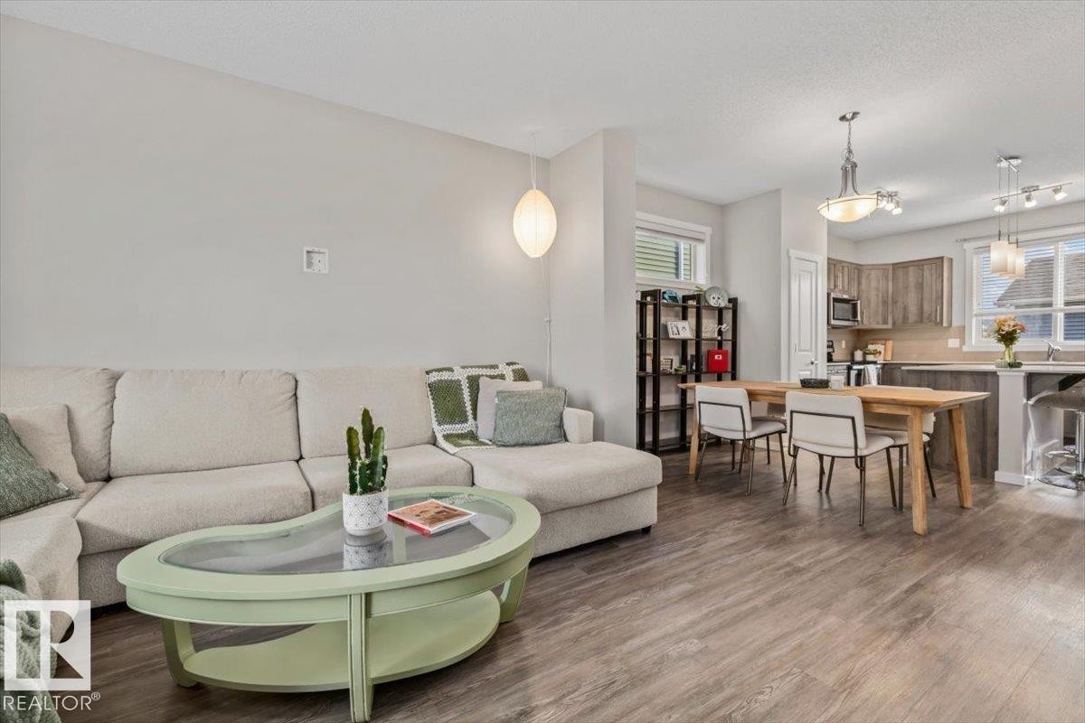 2675 Maple Way Nw, Edmonton, AB