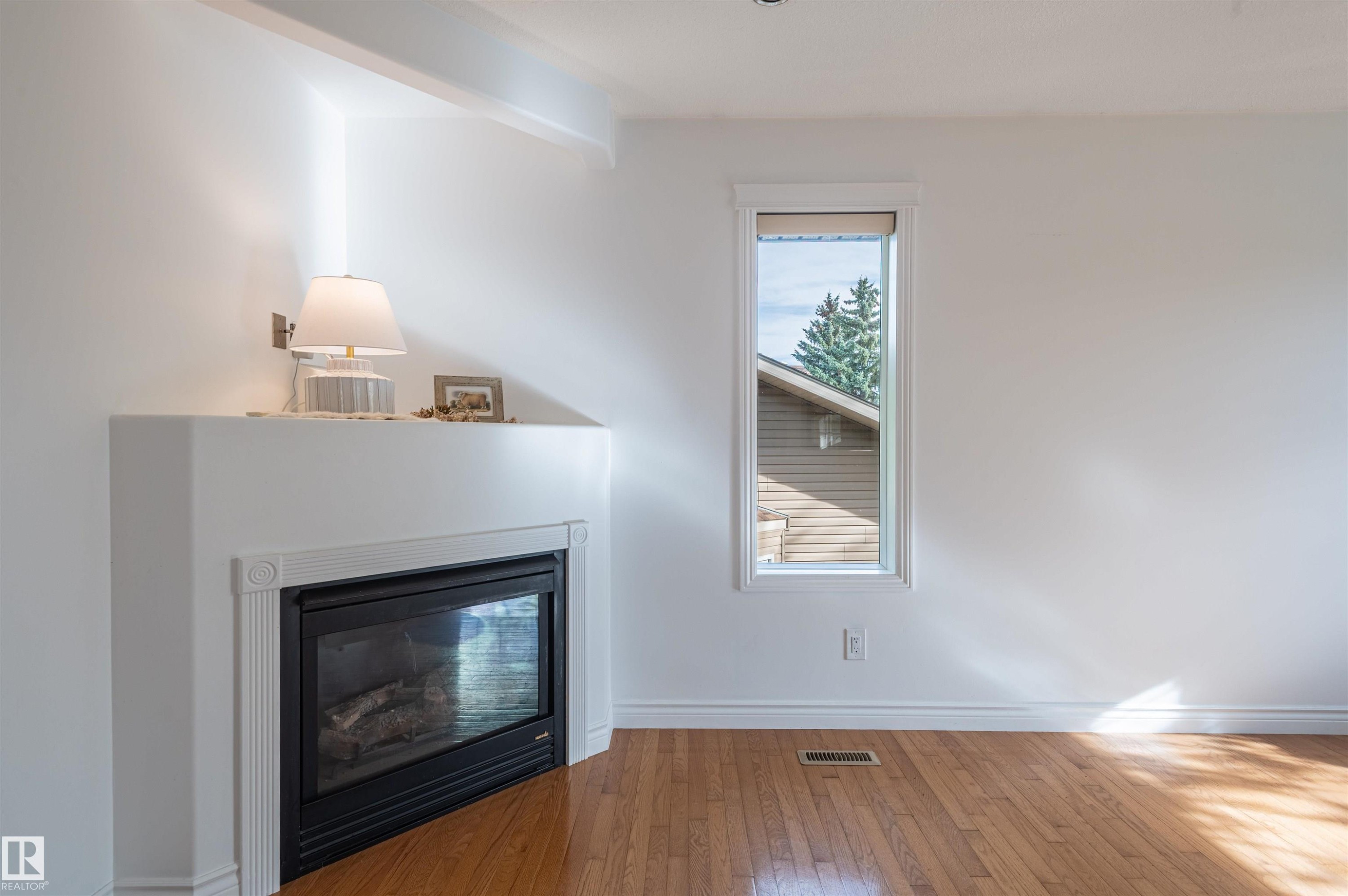 4909 57 Avenue, Stony Plain, AB