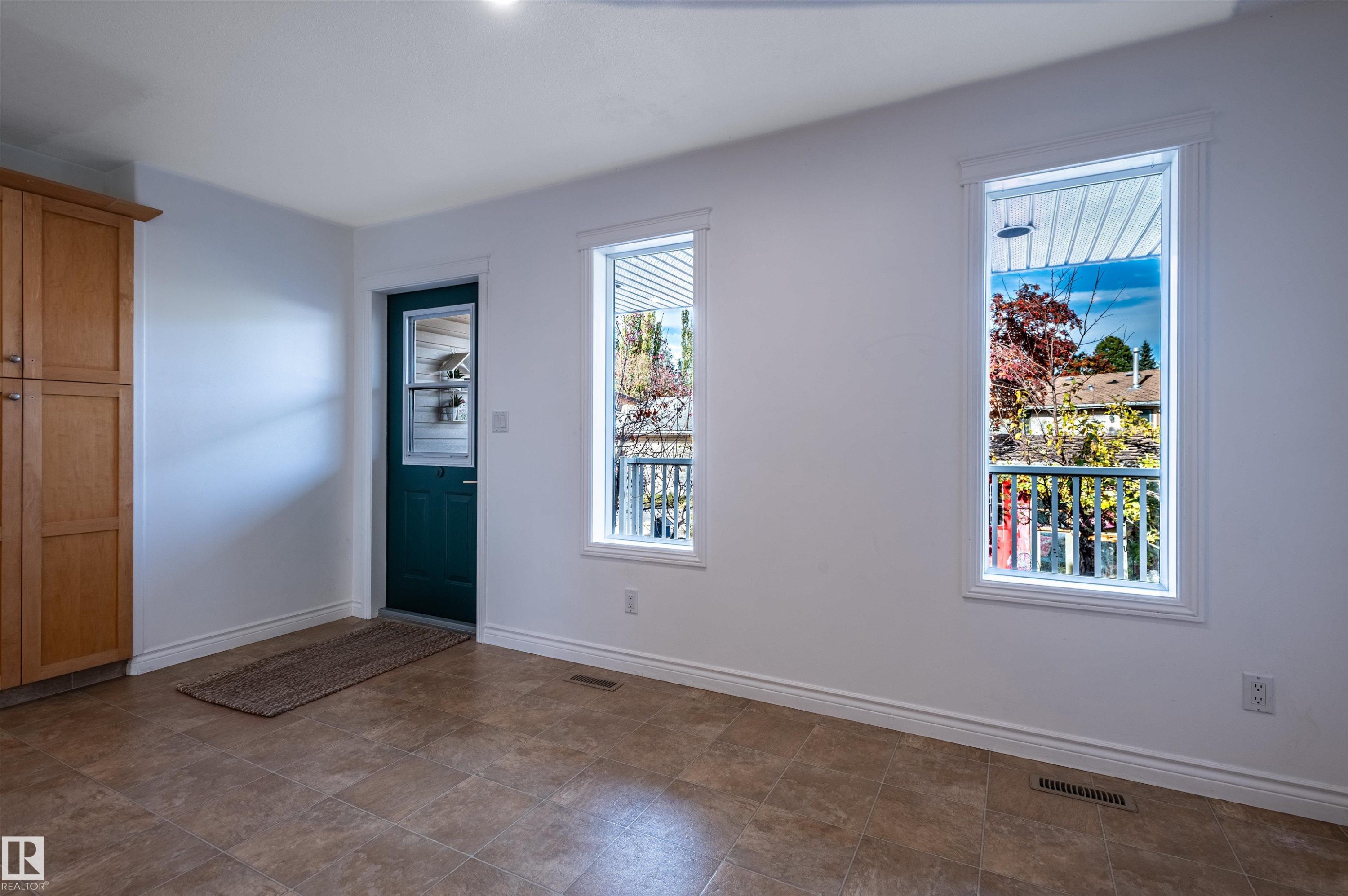 4909 57 Avenue, Stony Plain, AB
