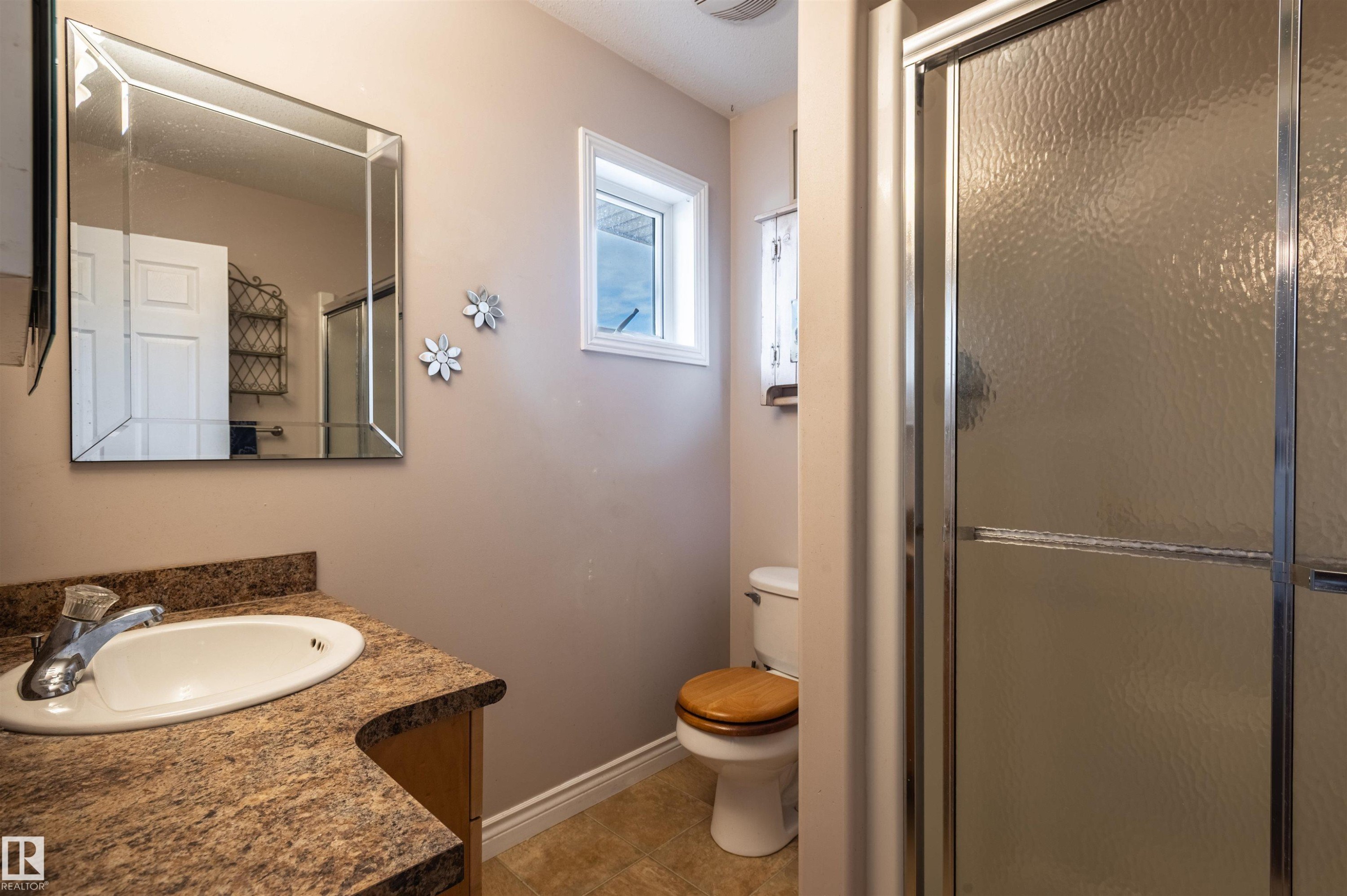 4909 57 Avenue, Stony Plain, AB